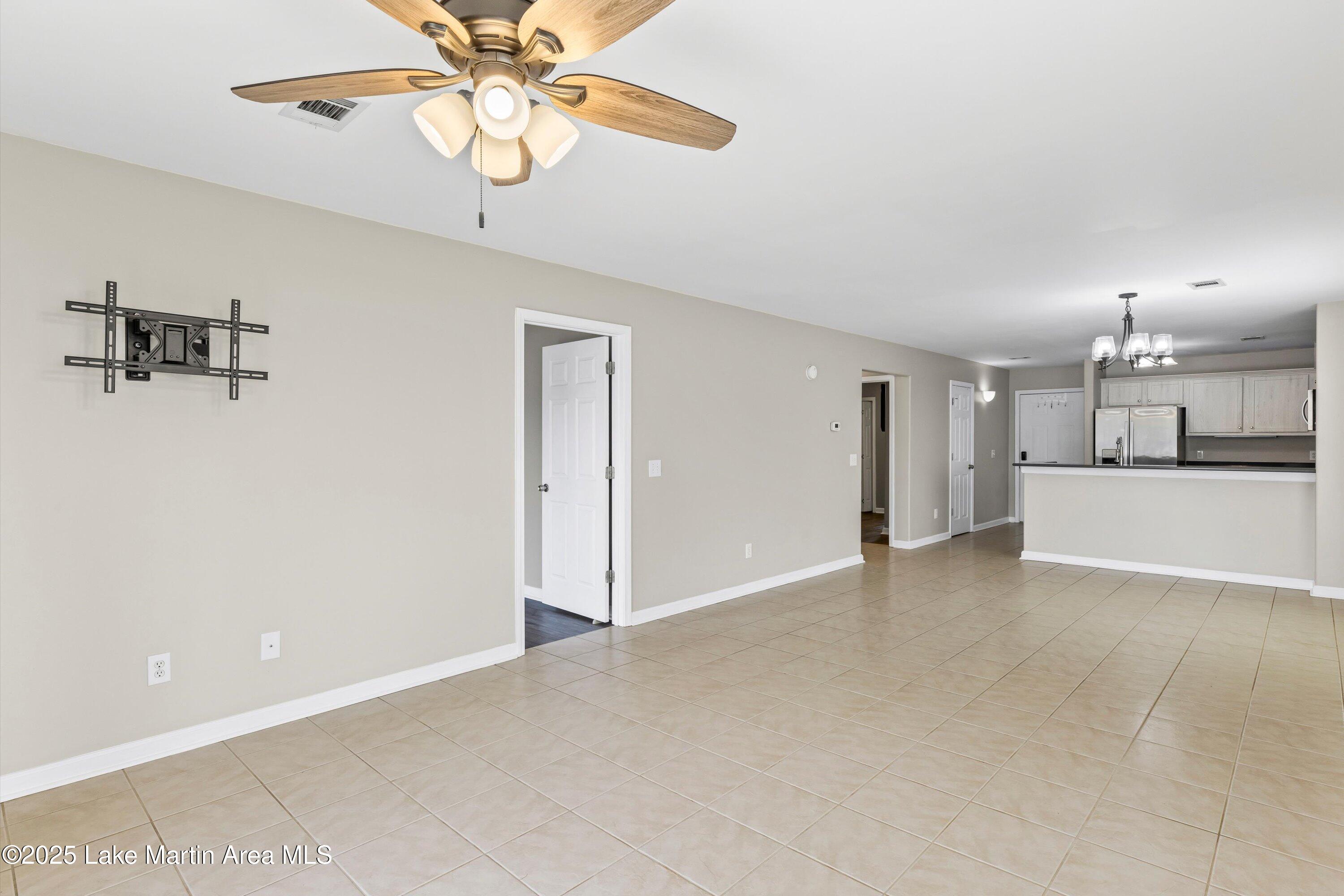 100 Bay Point Dr Unit 103
