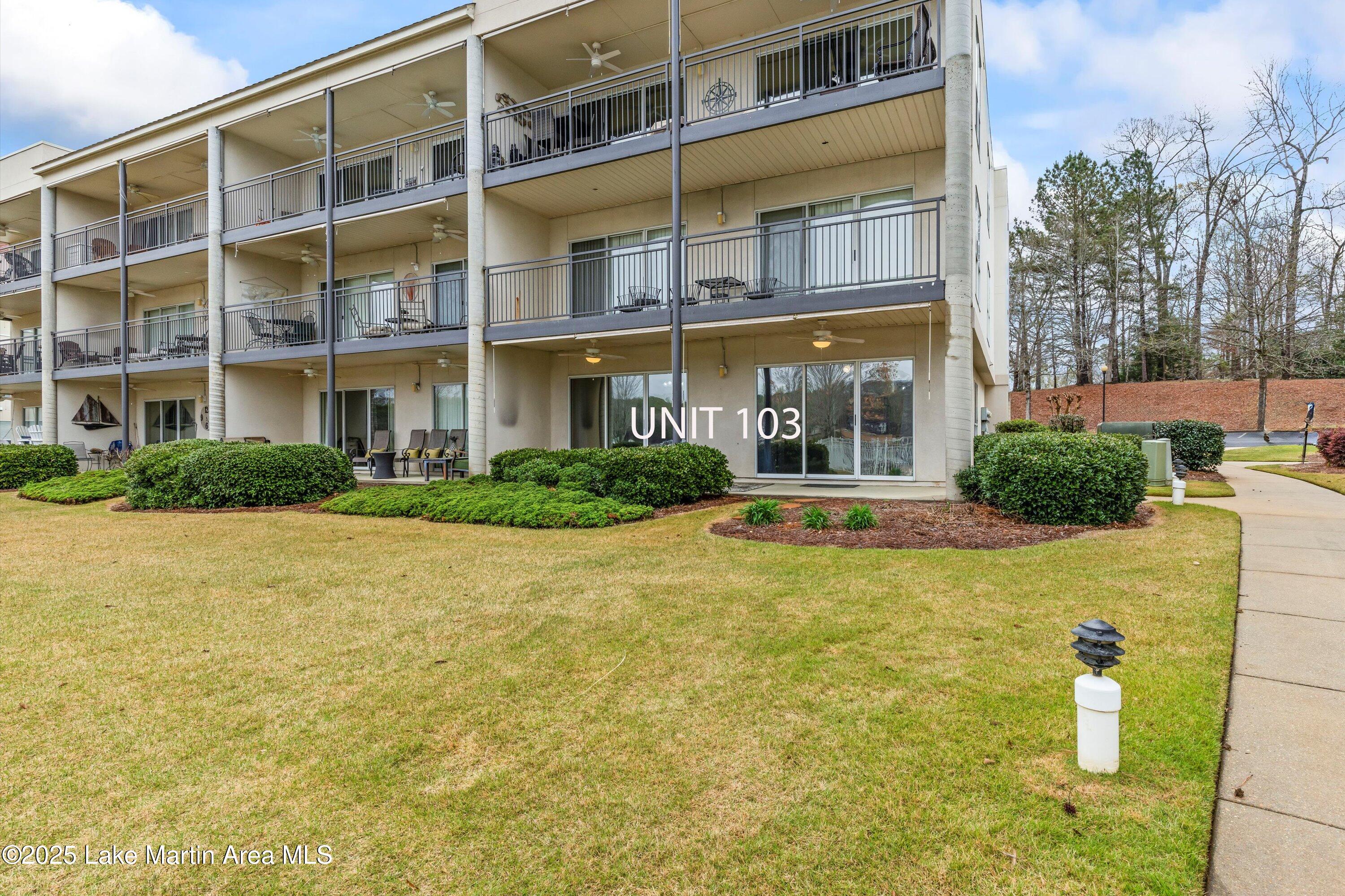 100 Bay Point Dr Unit 103