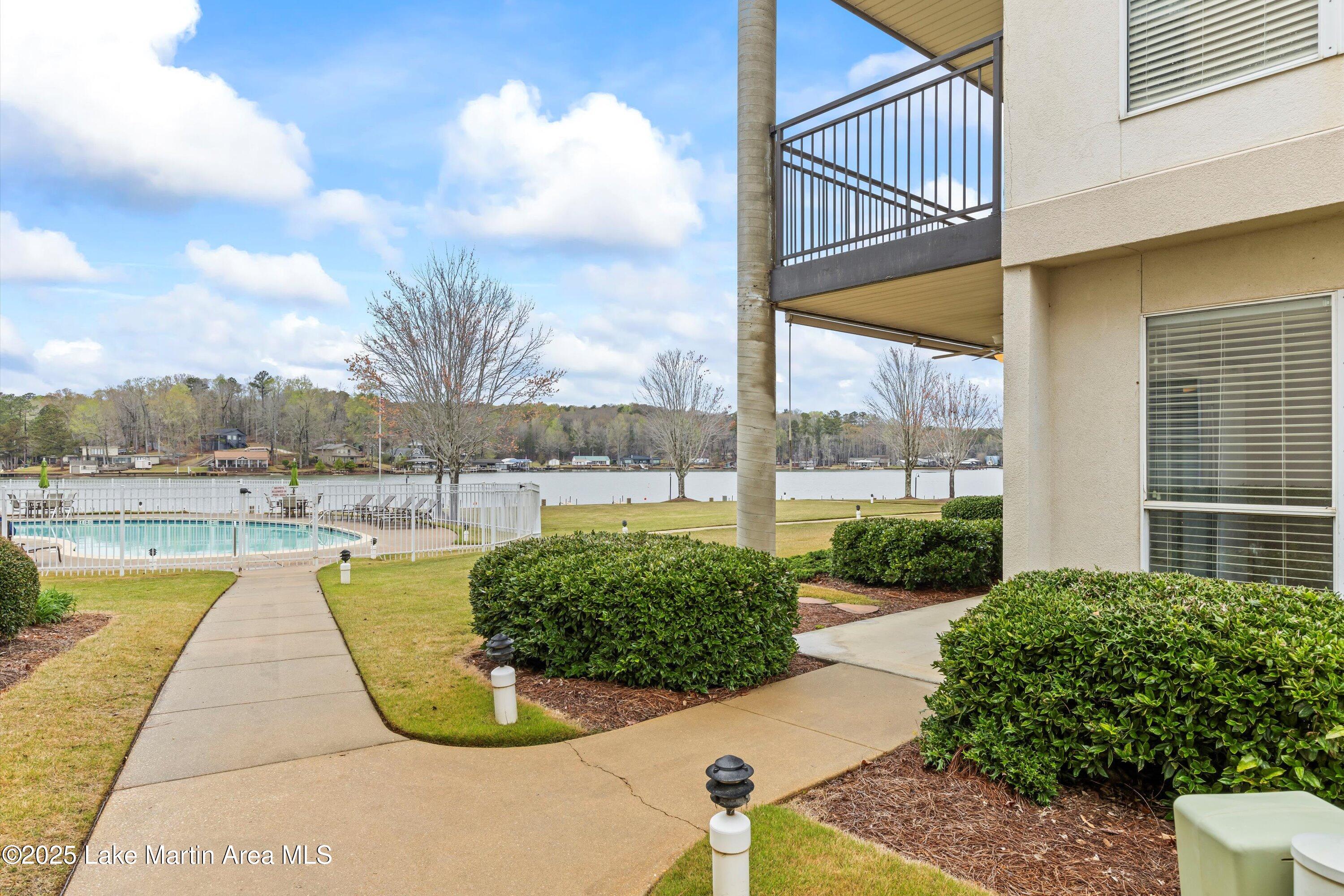 100 Bay Point Dr Unit 103