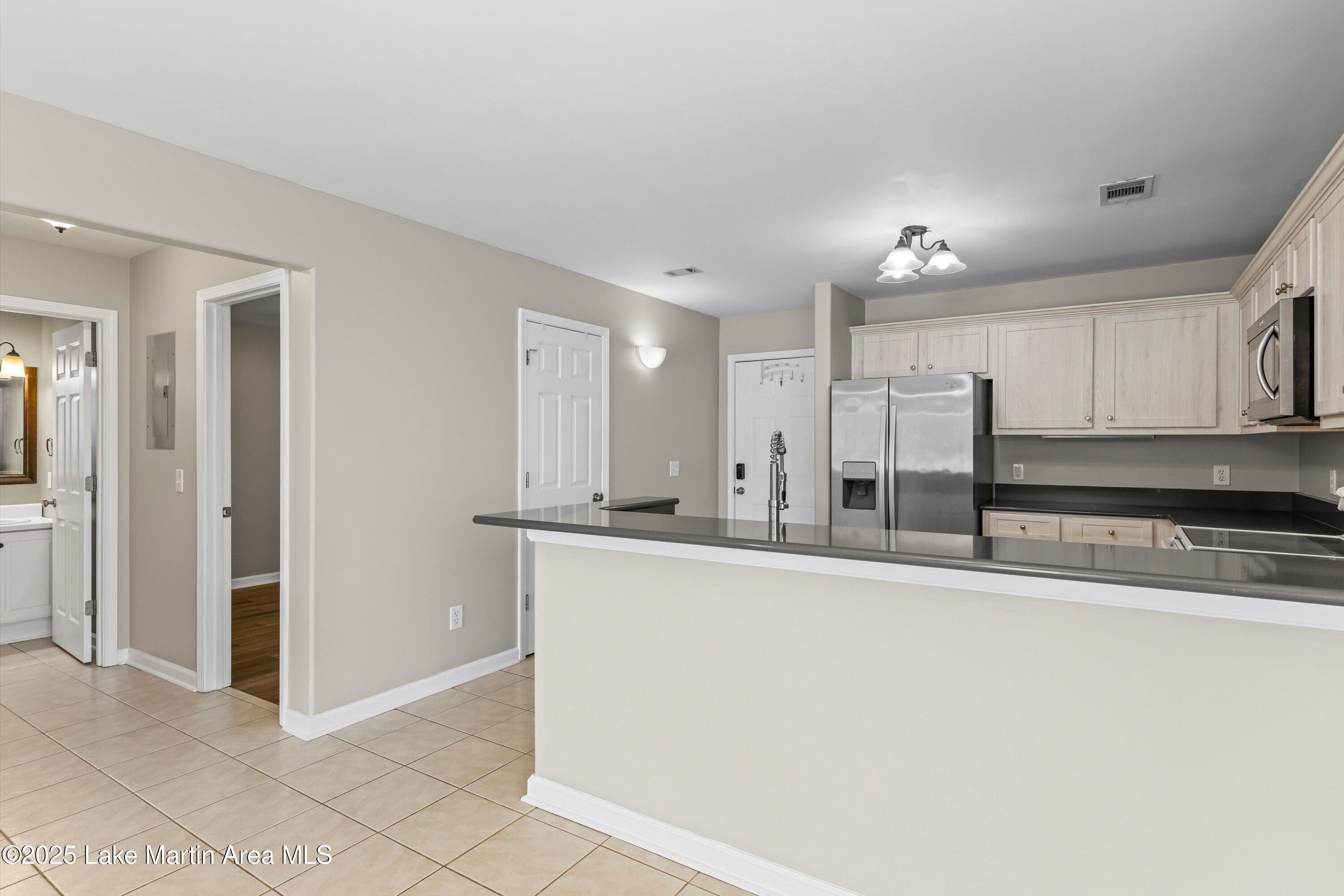 100 Bay Point Dr Unit 103