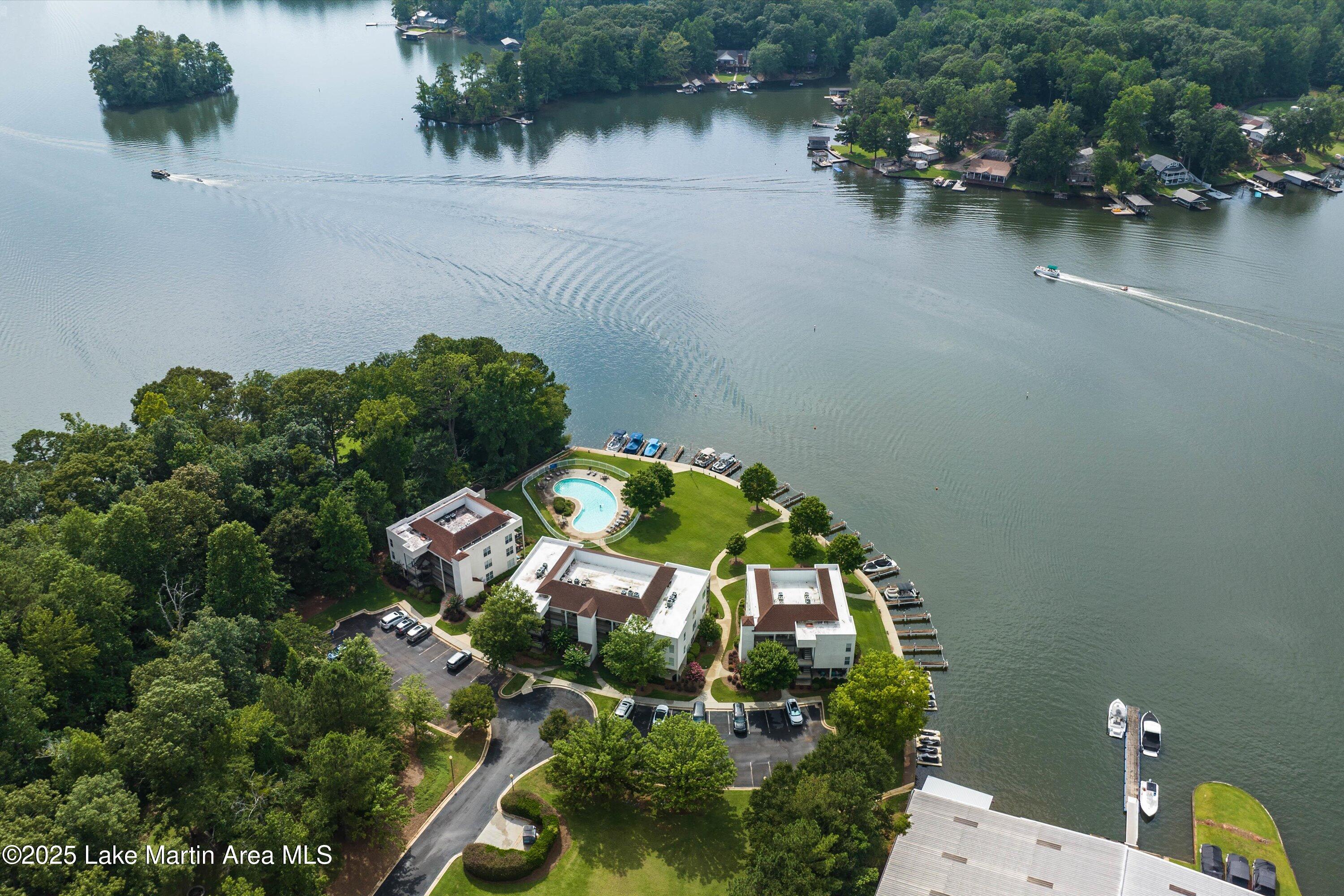 100 Bay Point Dr Unit 103