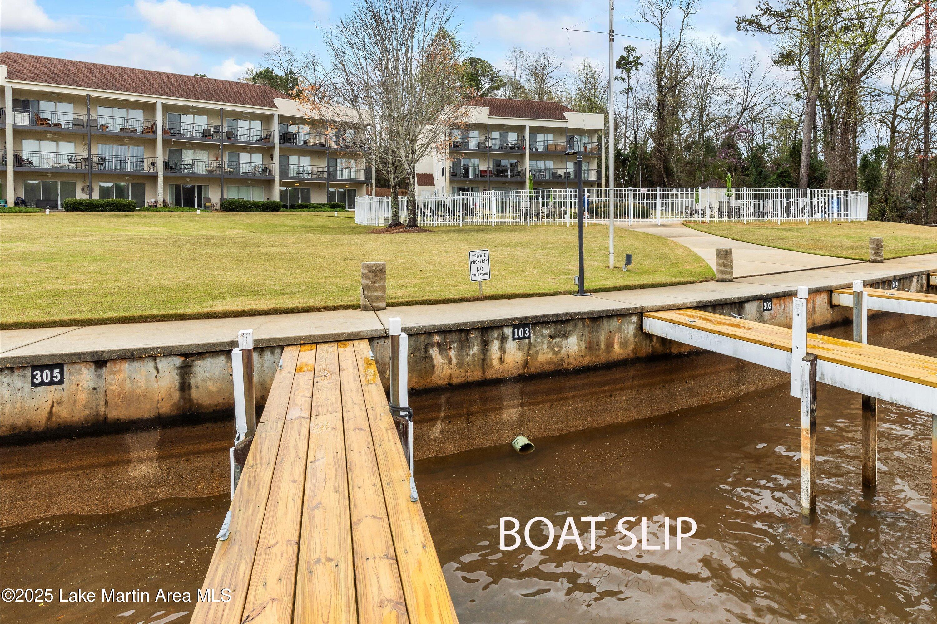 100 Bay Point Dr Unit 103