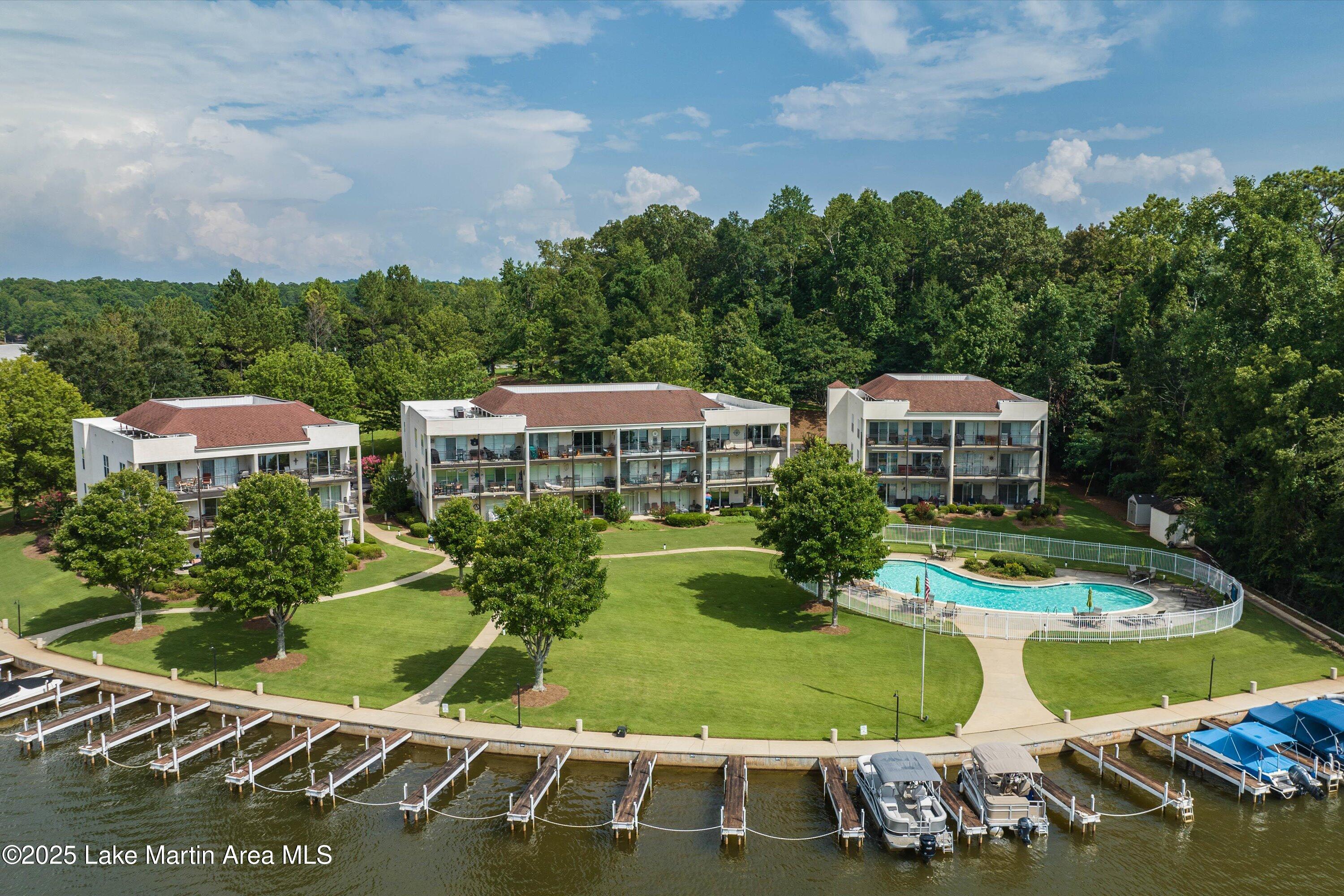 100 Bay Point Dr Unit 103