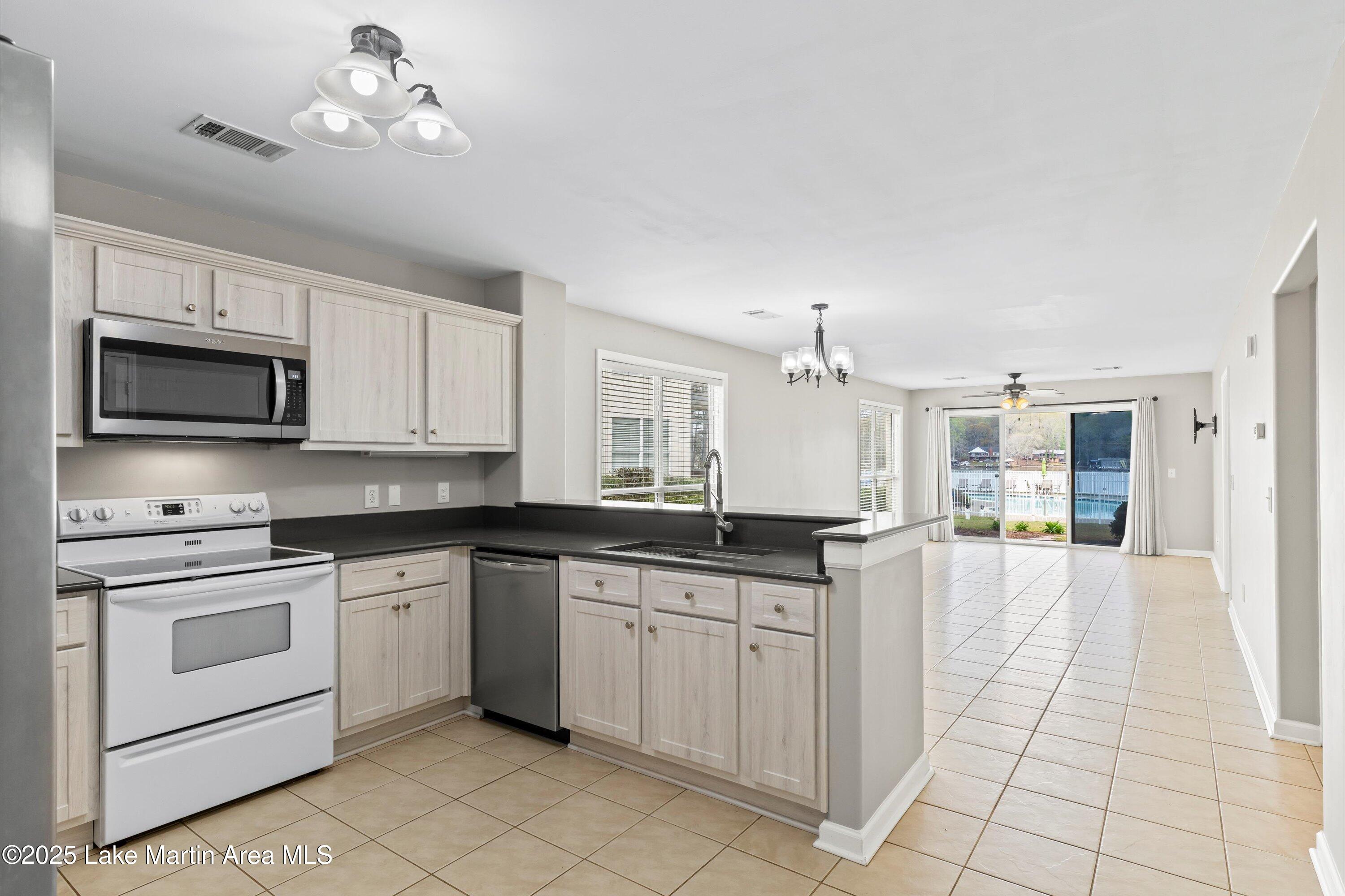 100 Bay Point Dr Unit 103