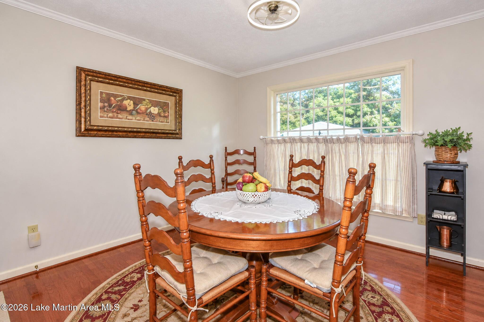 460 Auburn Dr