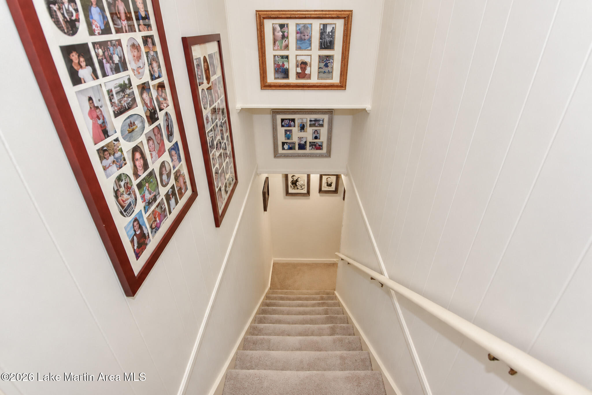 460 Auburn Dr