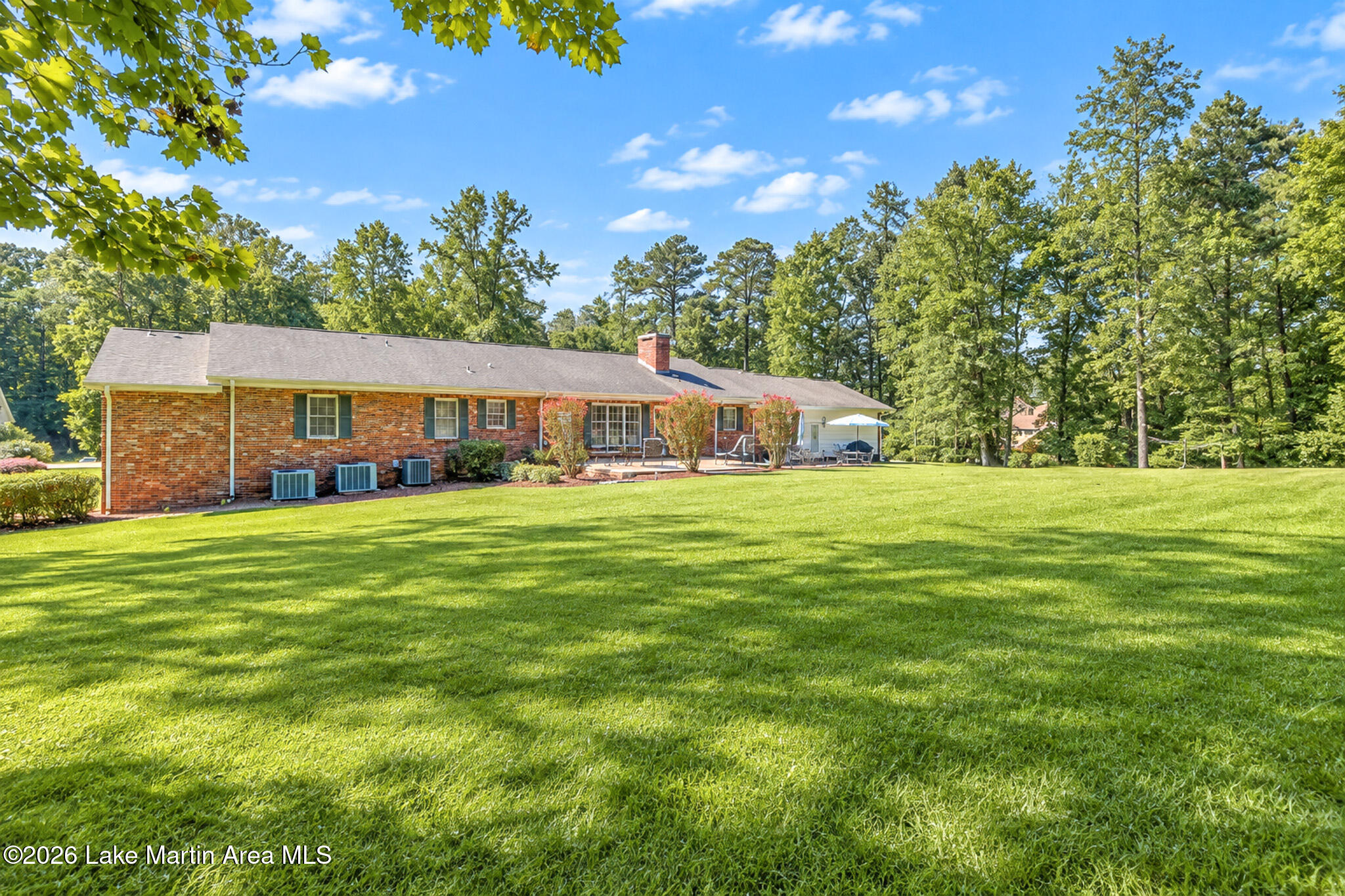 460 Auburn Dr