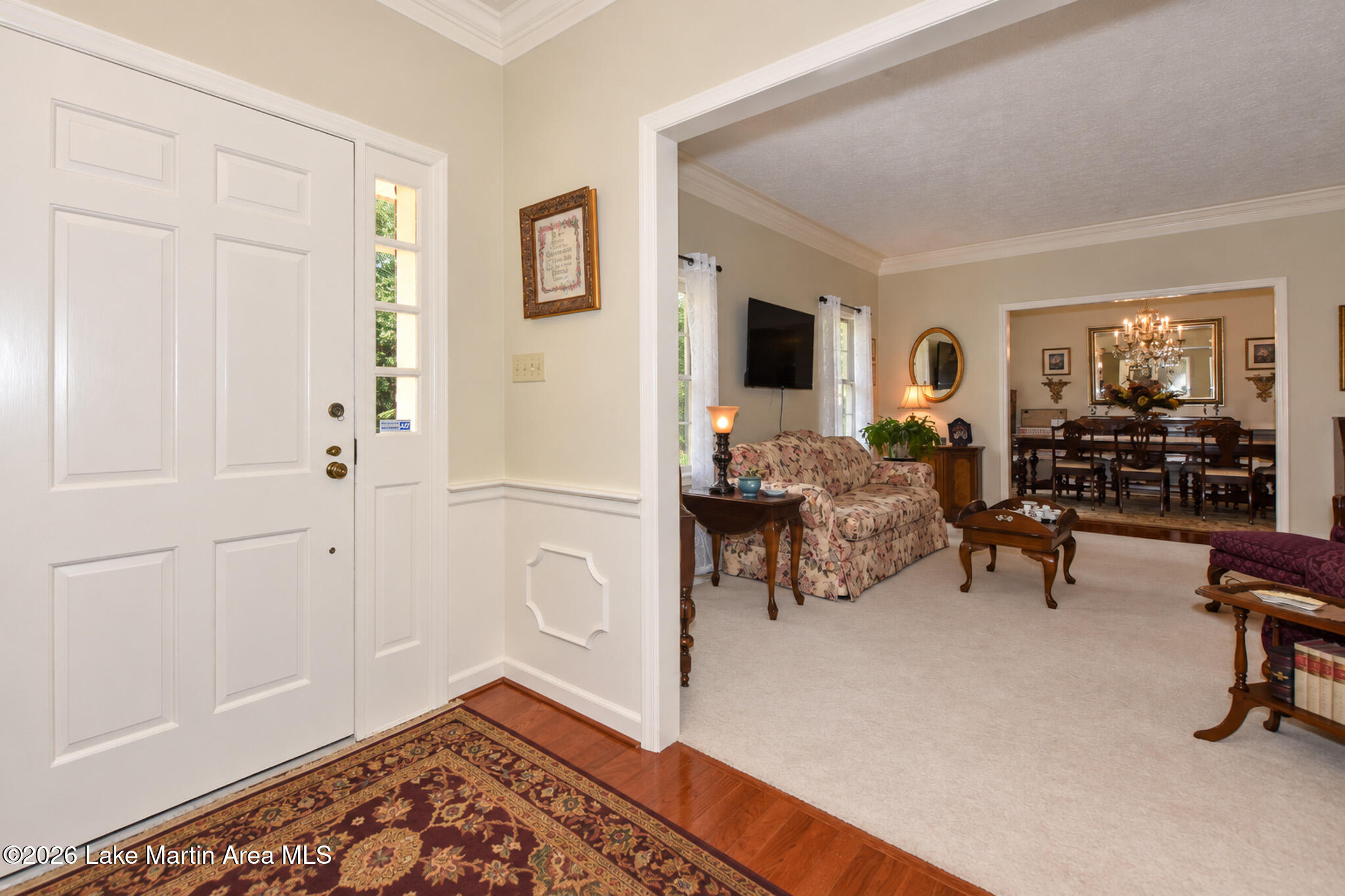 460 Auburn Dr