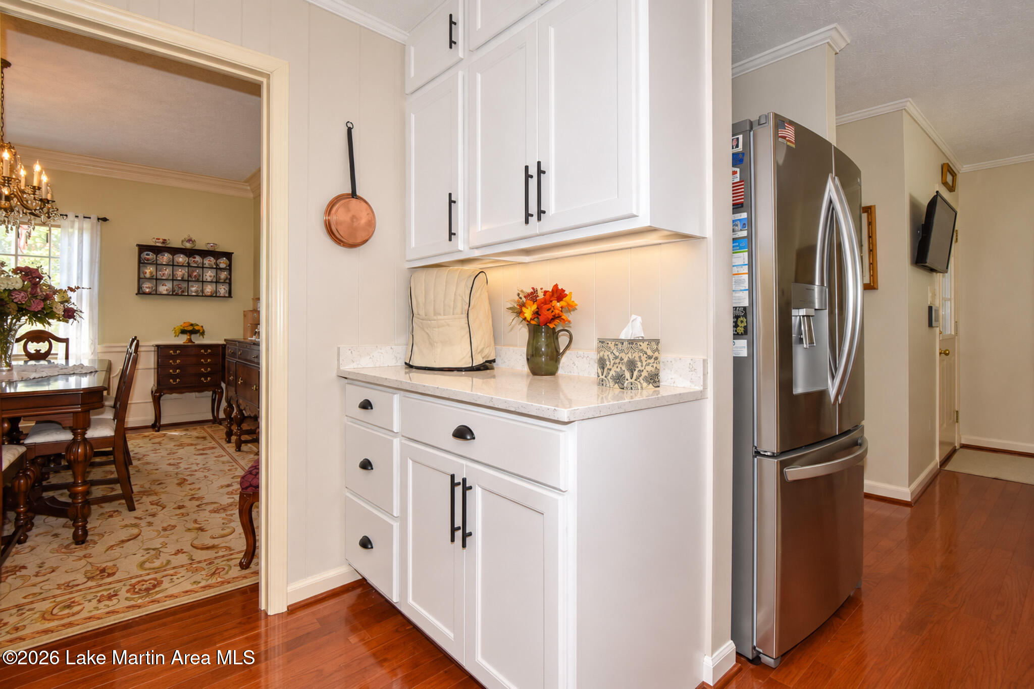 460 Auburn Dr