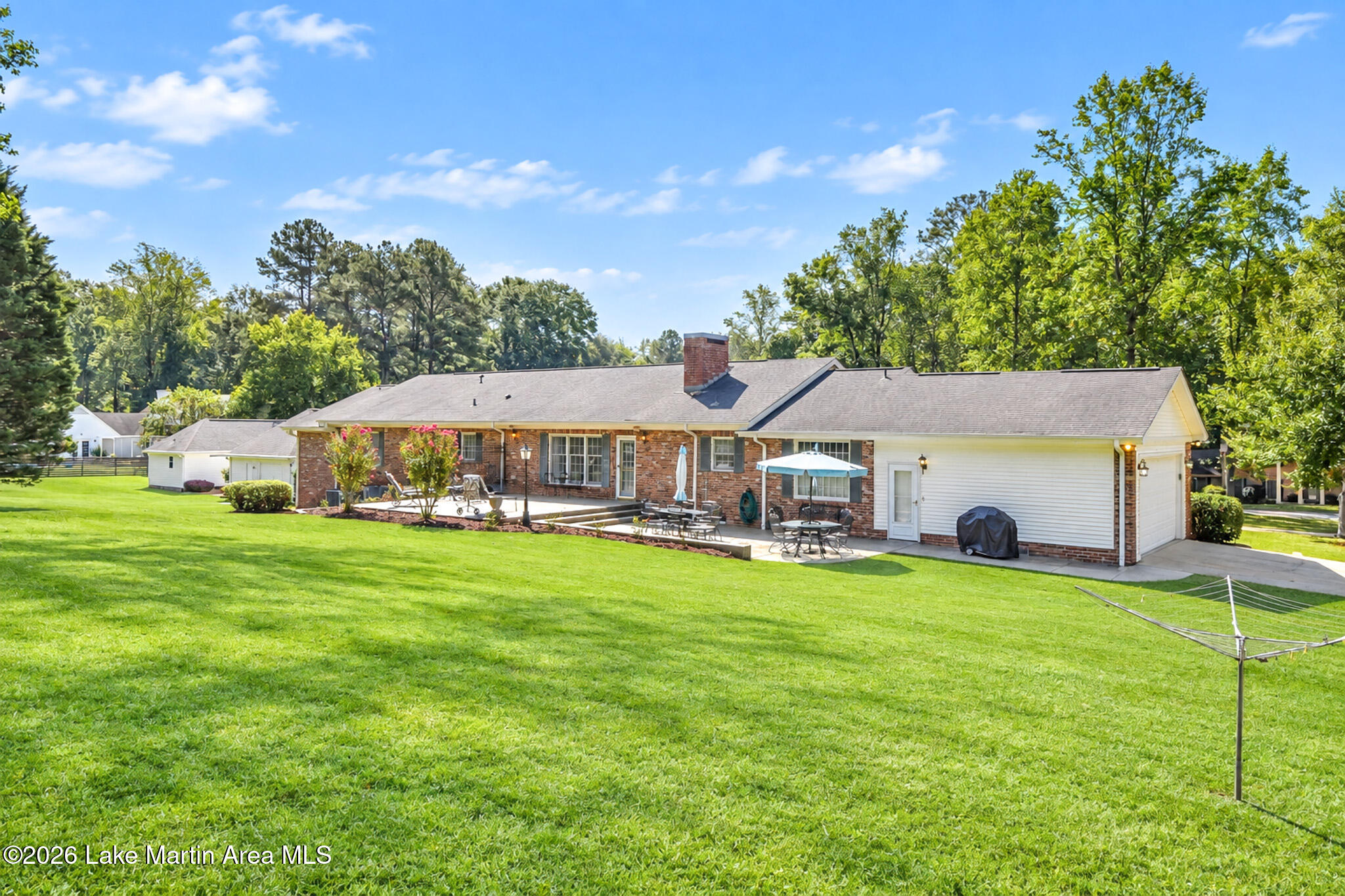 460 Auburn Dr