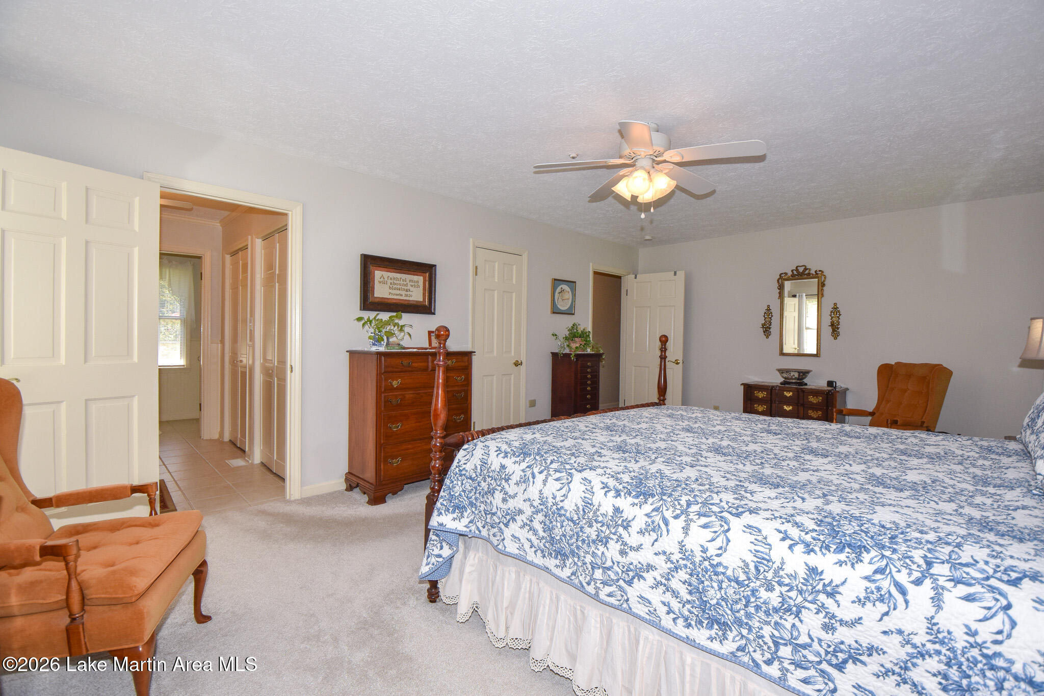 460 Auburn Dr