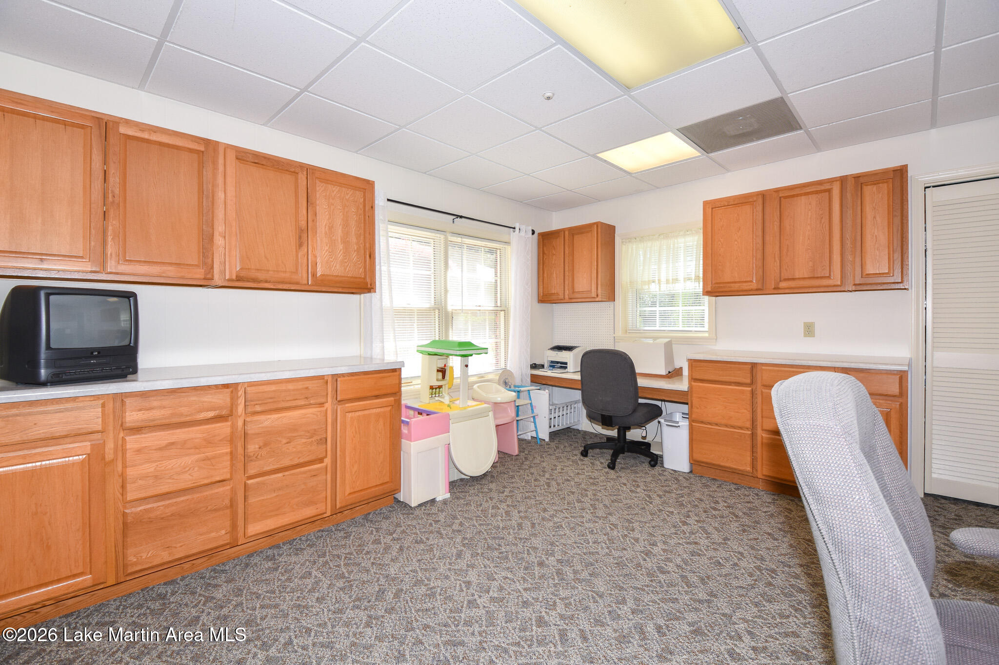 460 Auburn Dr