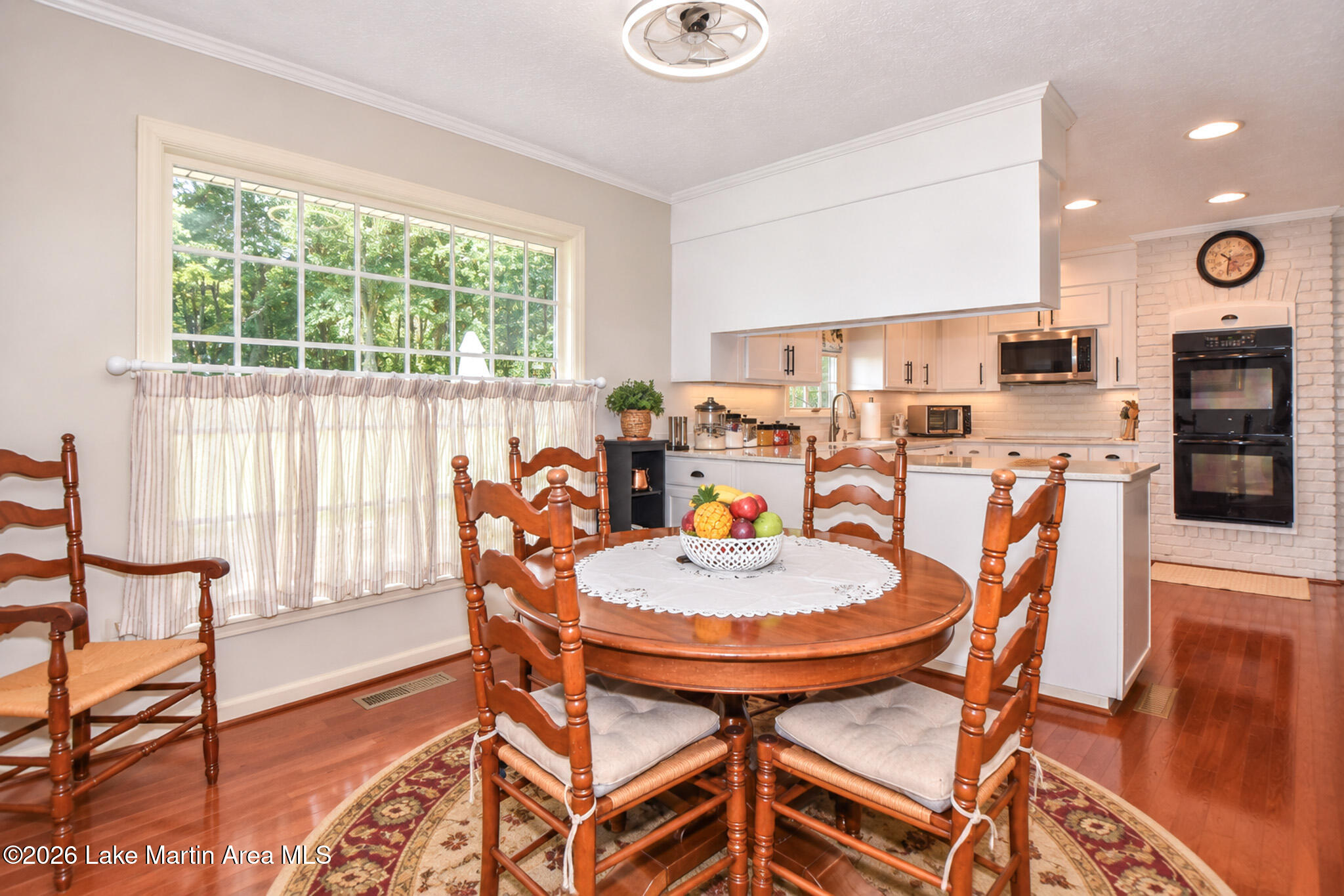 460 Auburn Dr