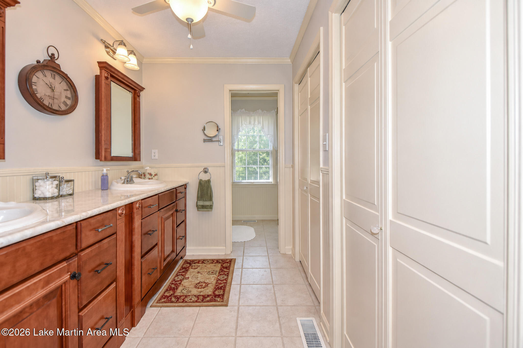 460 Auburn Dr