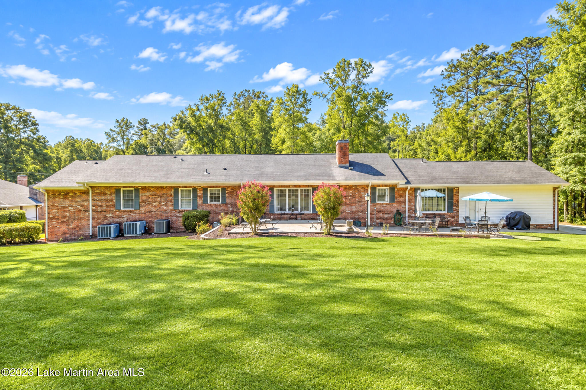 460 Auburn Dr