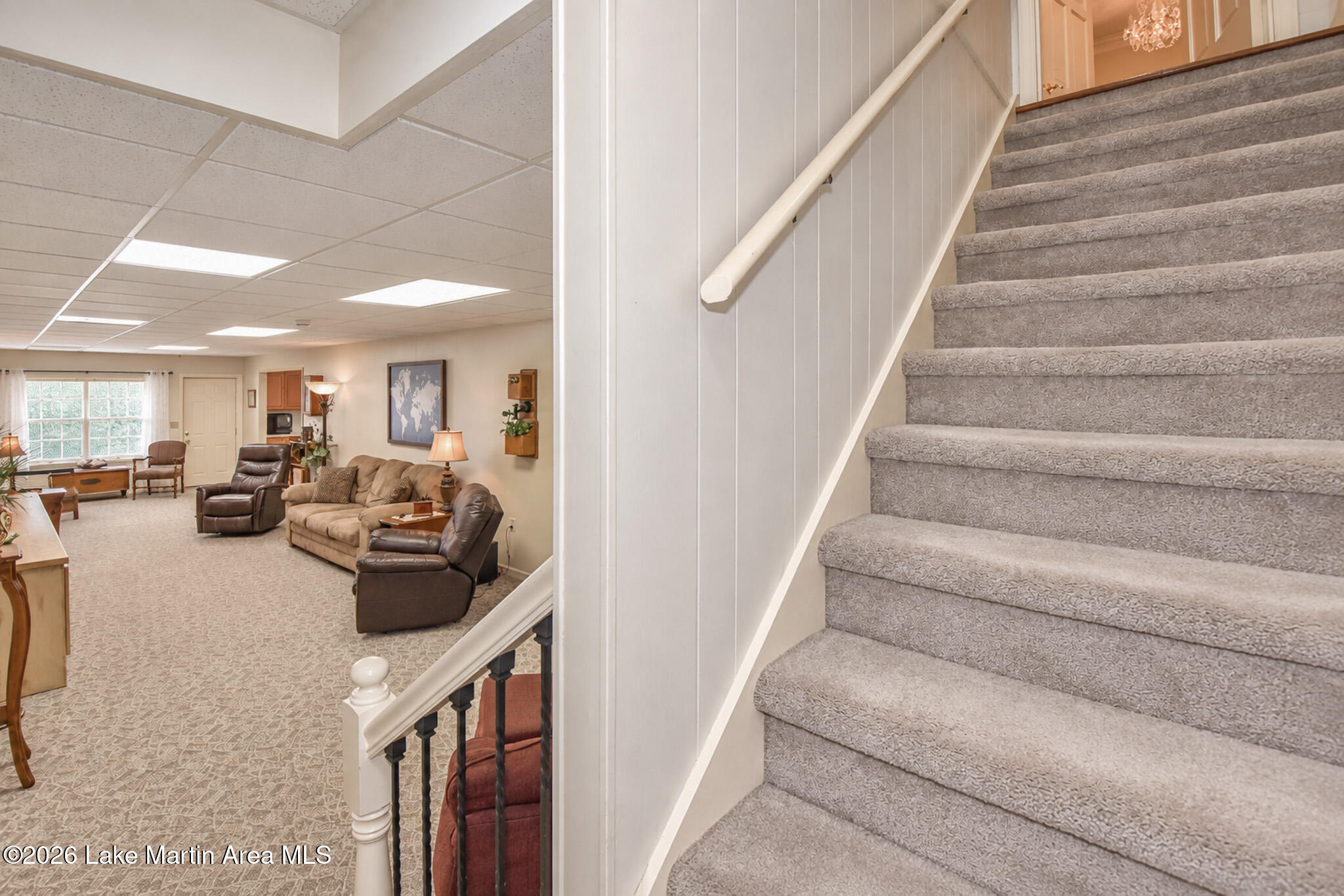 460 Auburn Dr