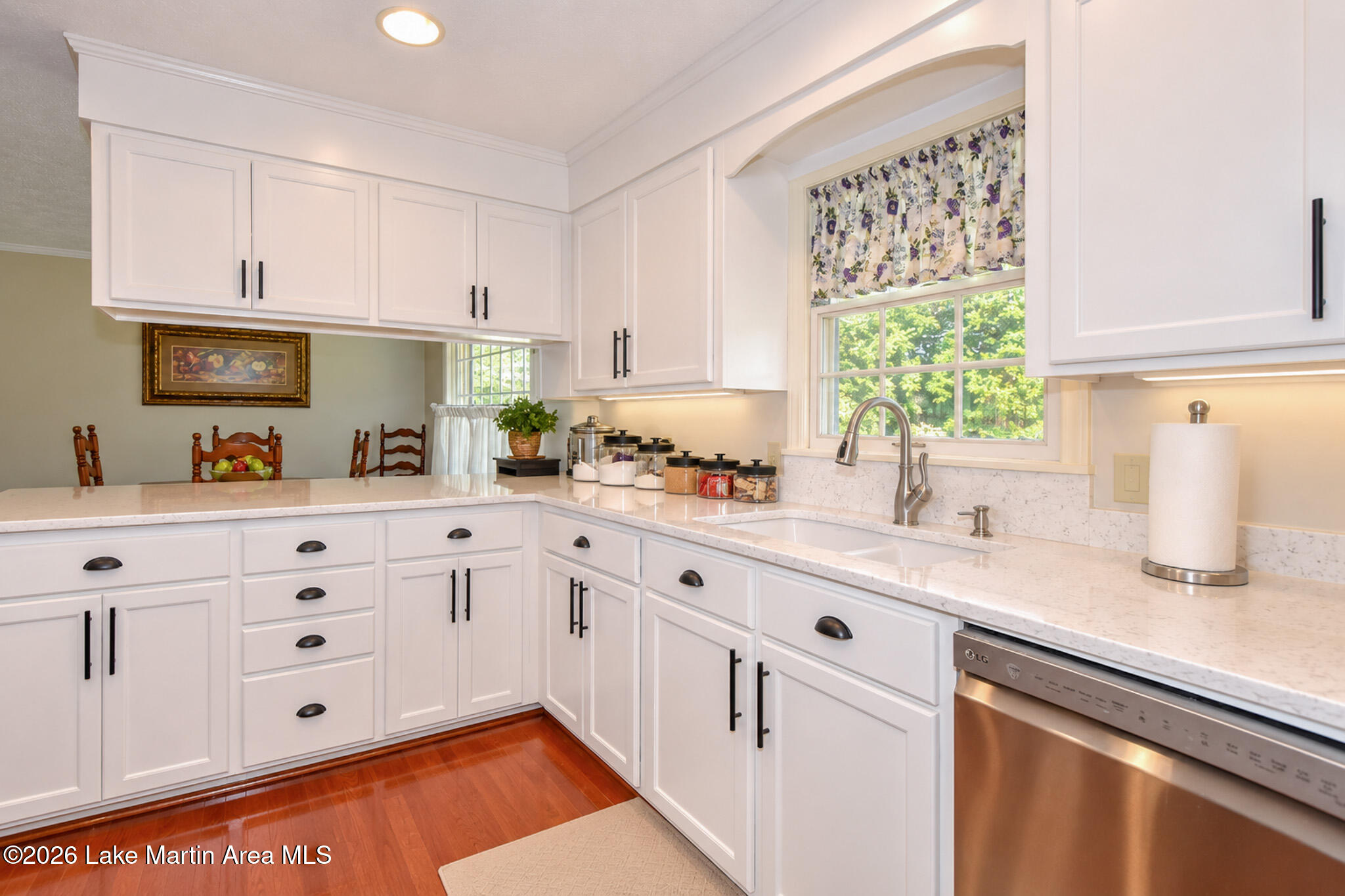 460 Auburn Dr