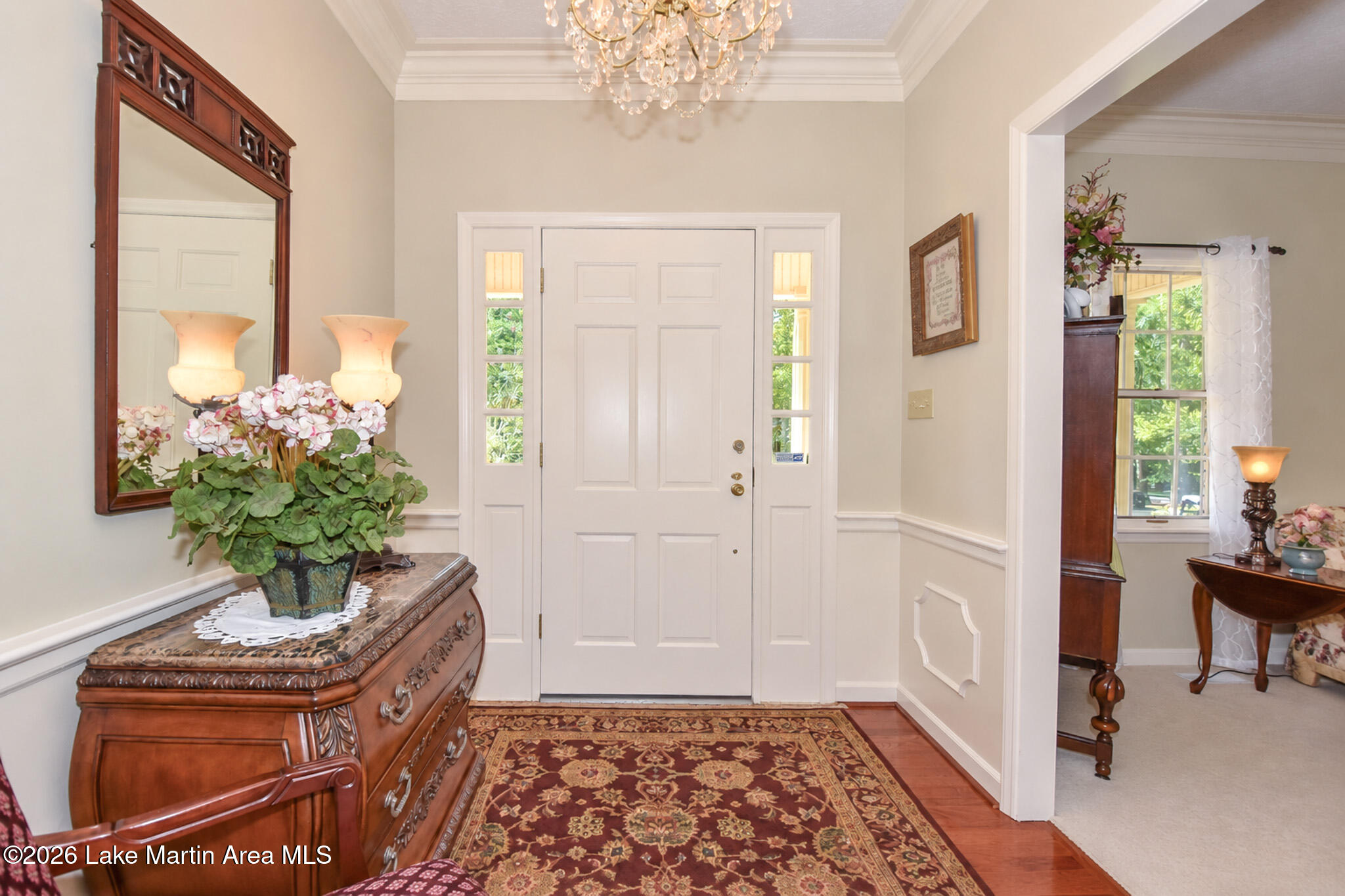 460 Auburn Dr