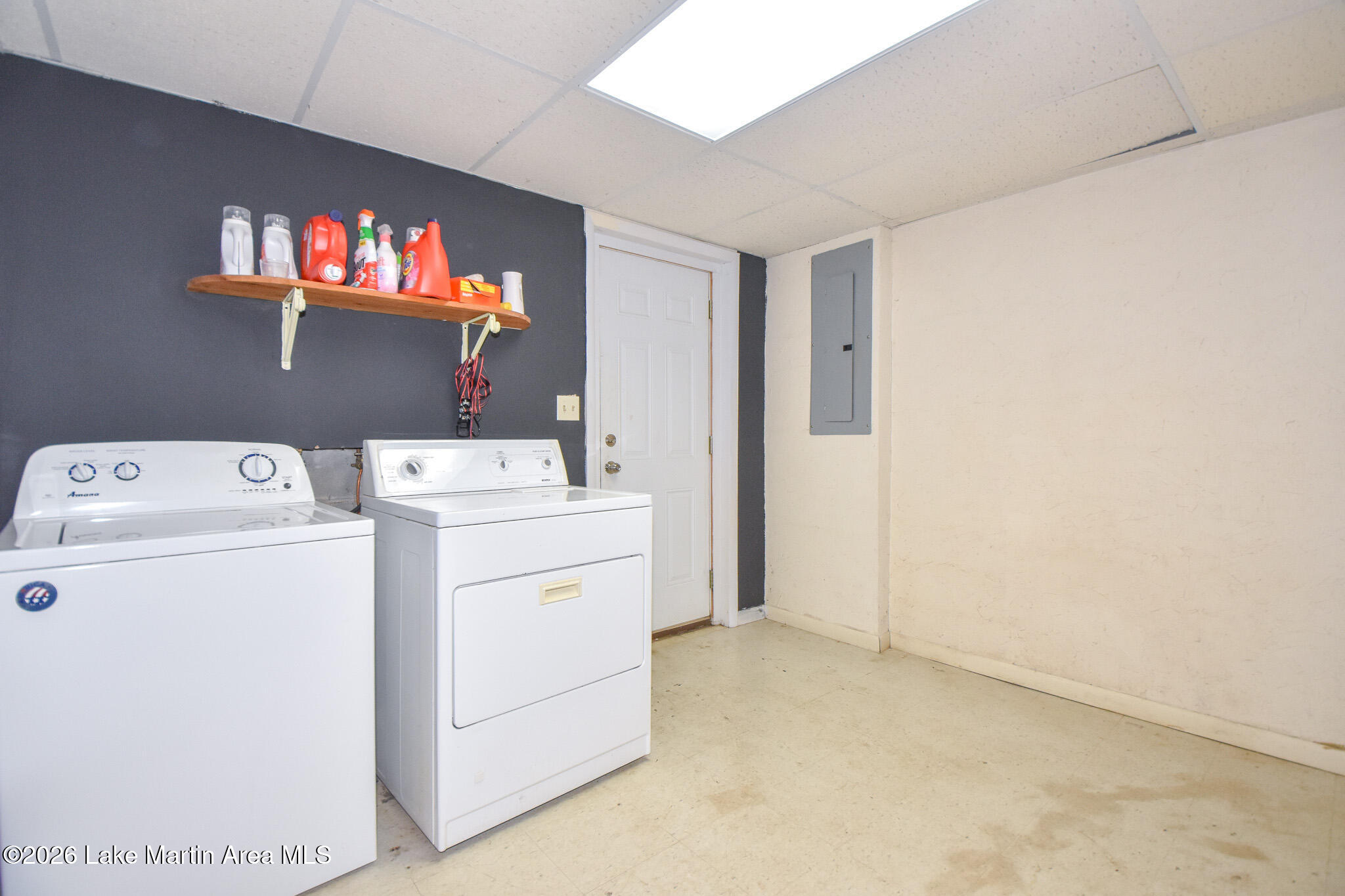 206 Brookside Dr