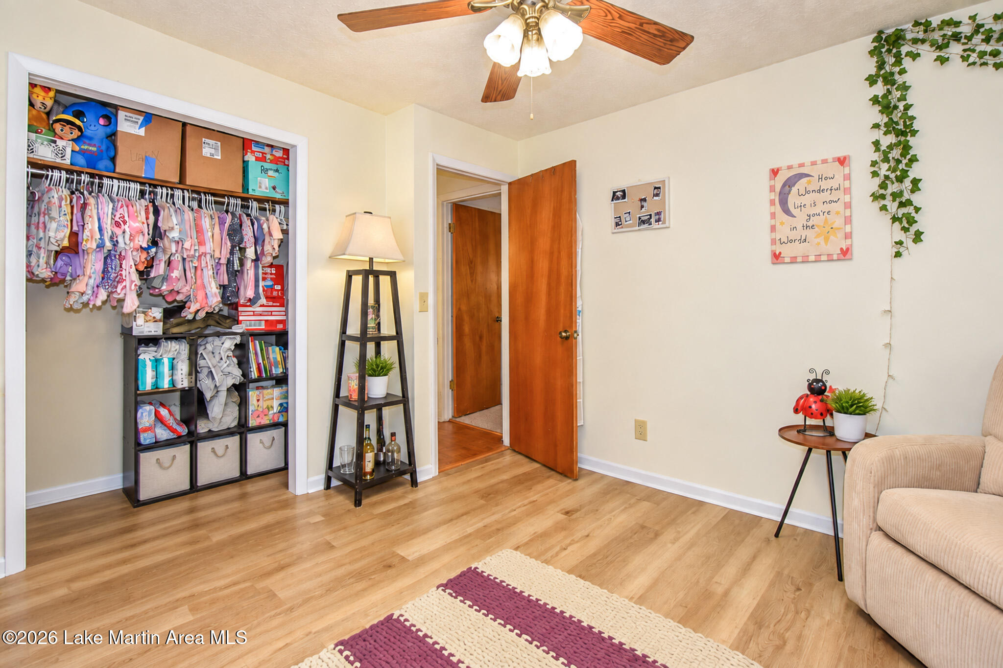 206 Brookside Dr