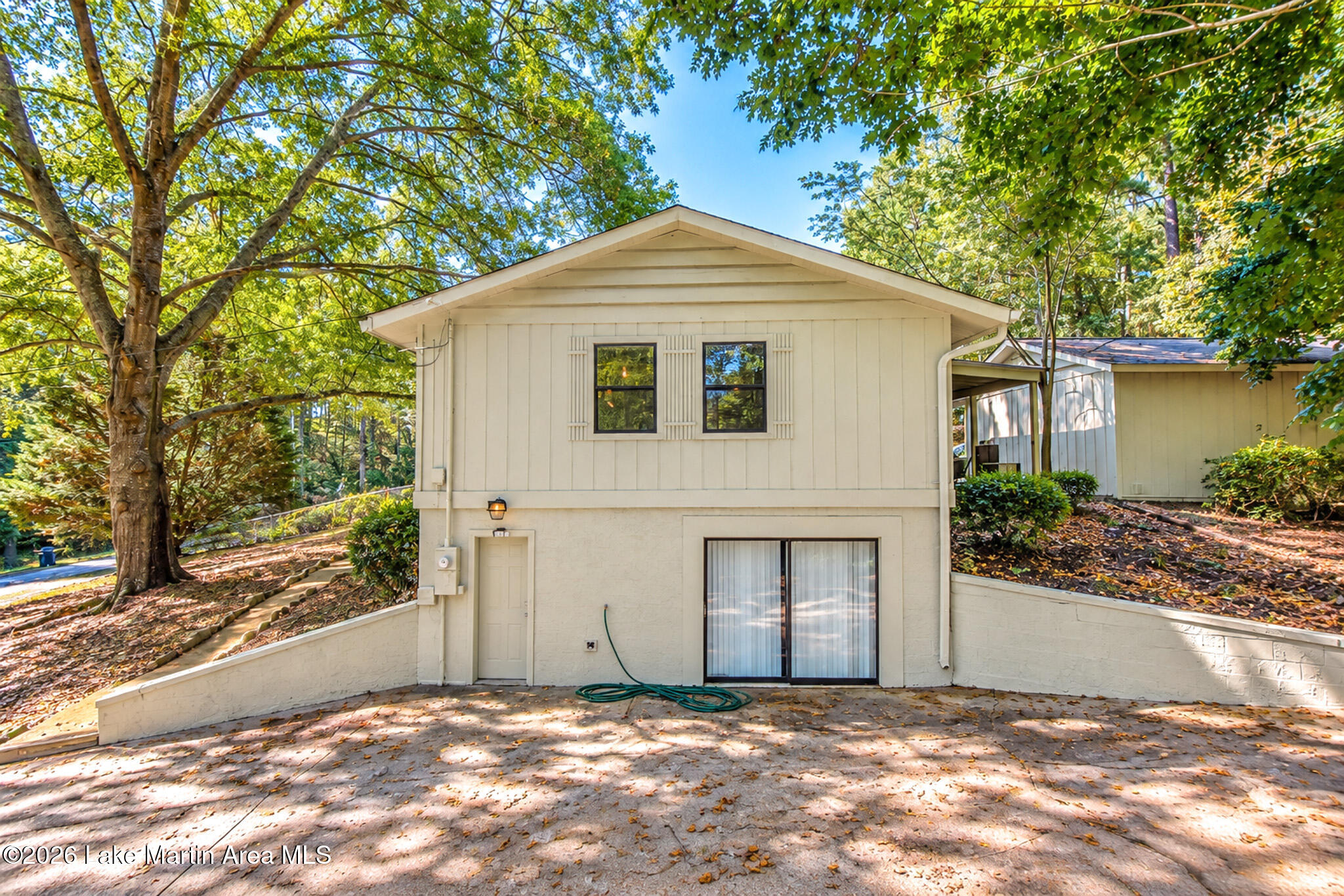 206 Brookside Dr