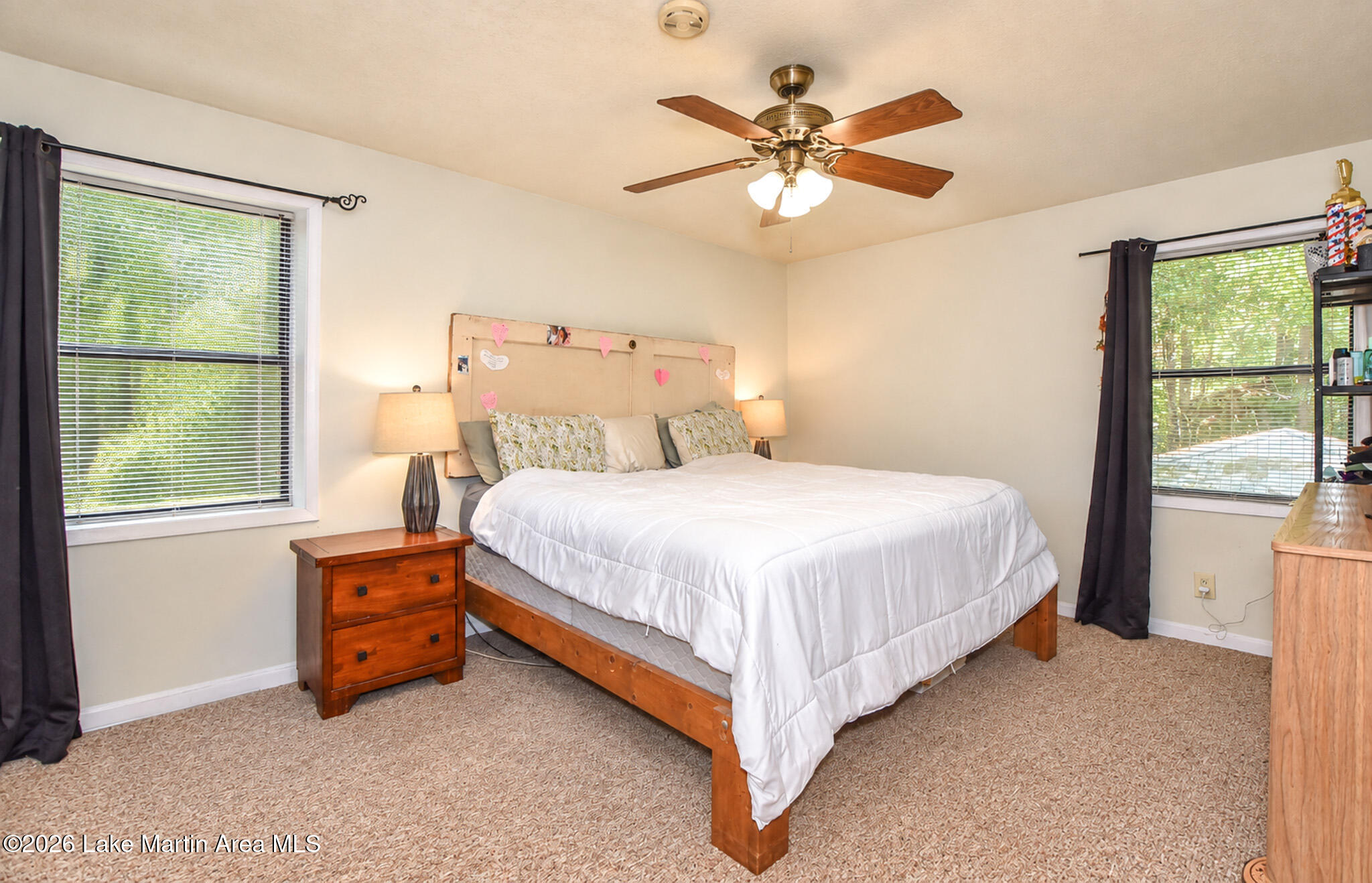 206 Brookside Dr