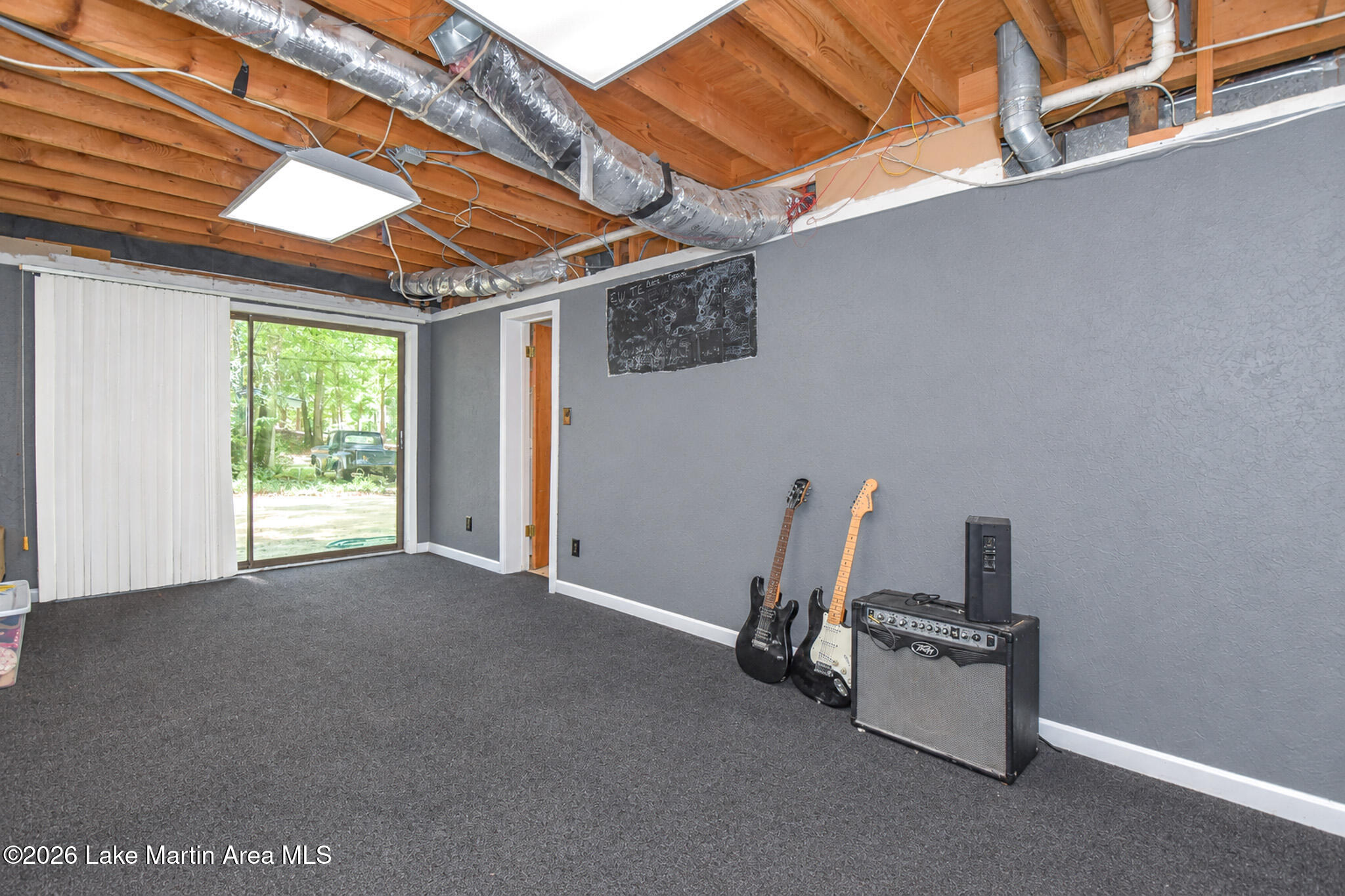 206 Brookside Dr