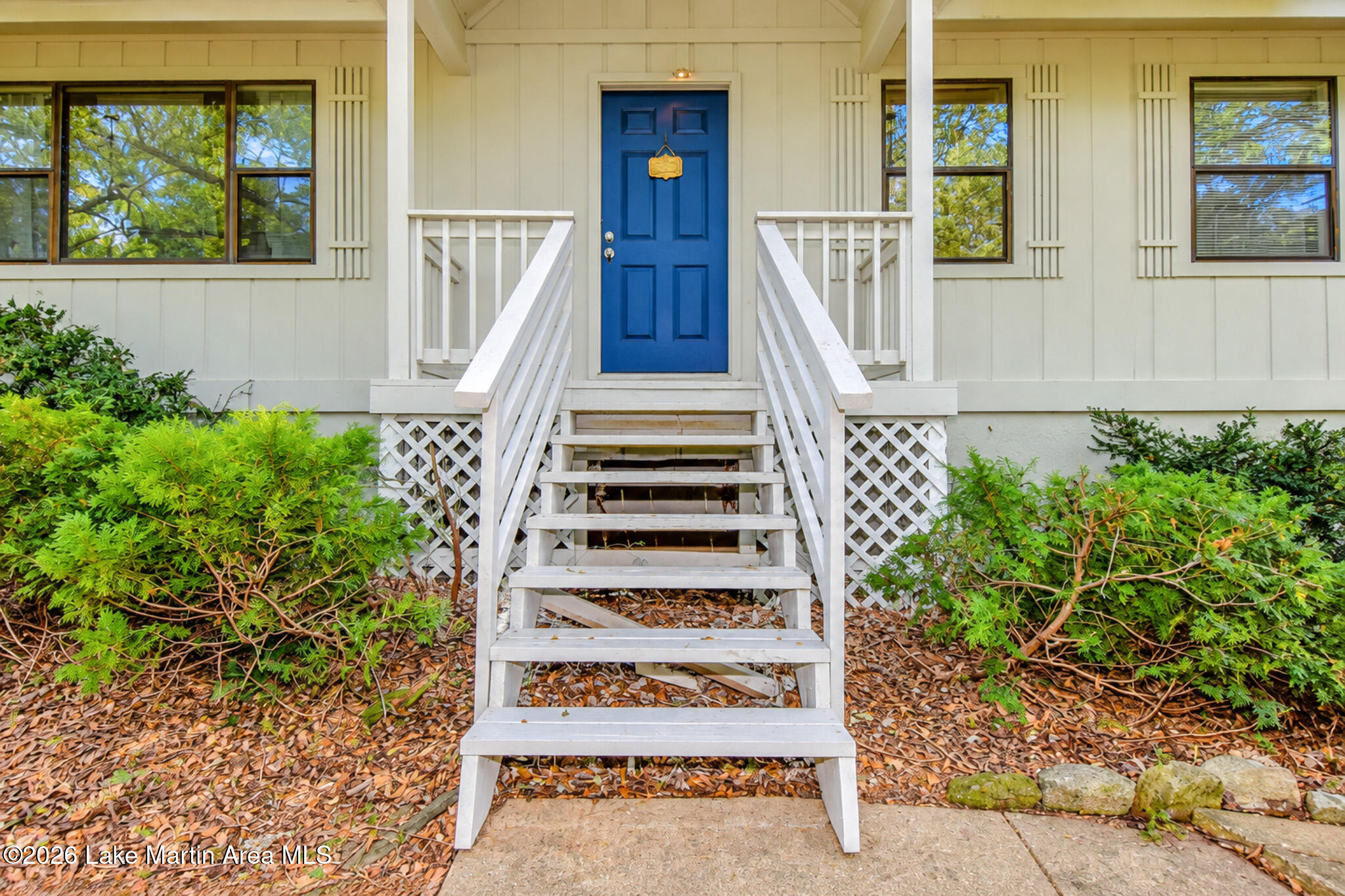 206 Brookside Dr