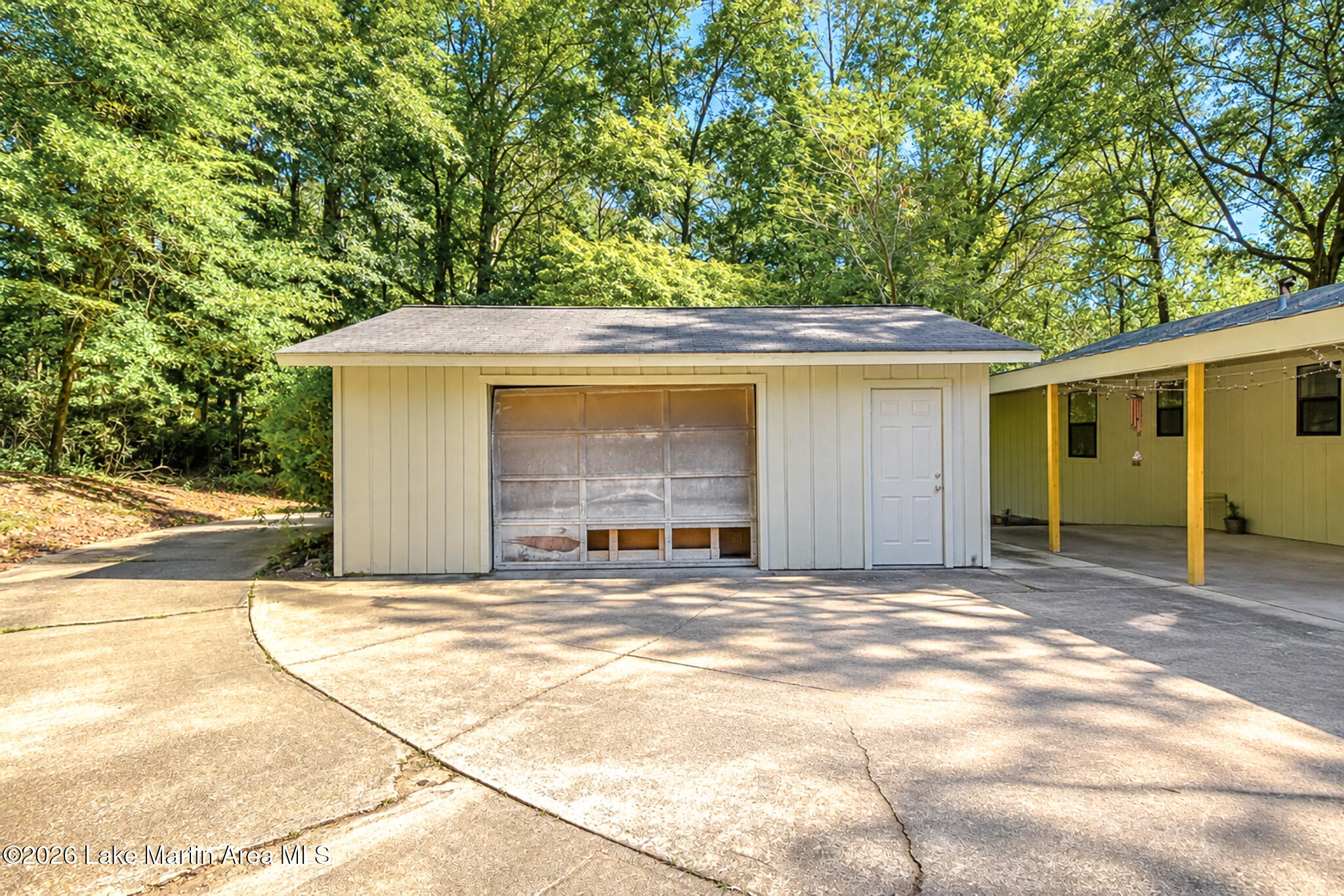 206 Brookside Dr