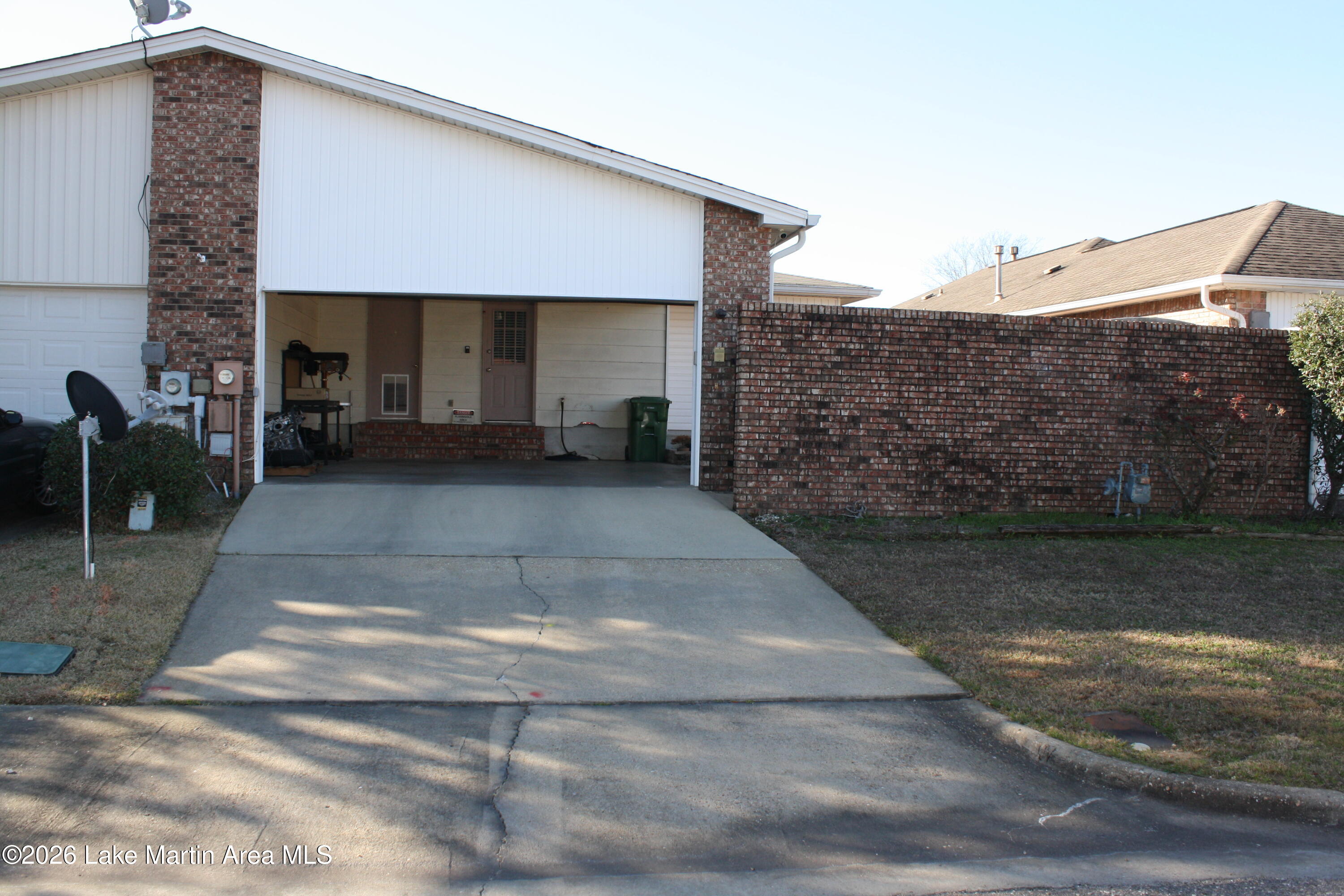 6004 Nora Pl