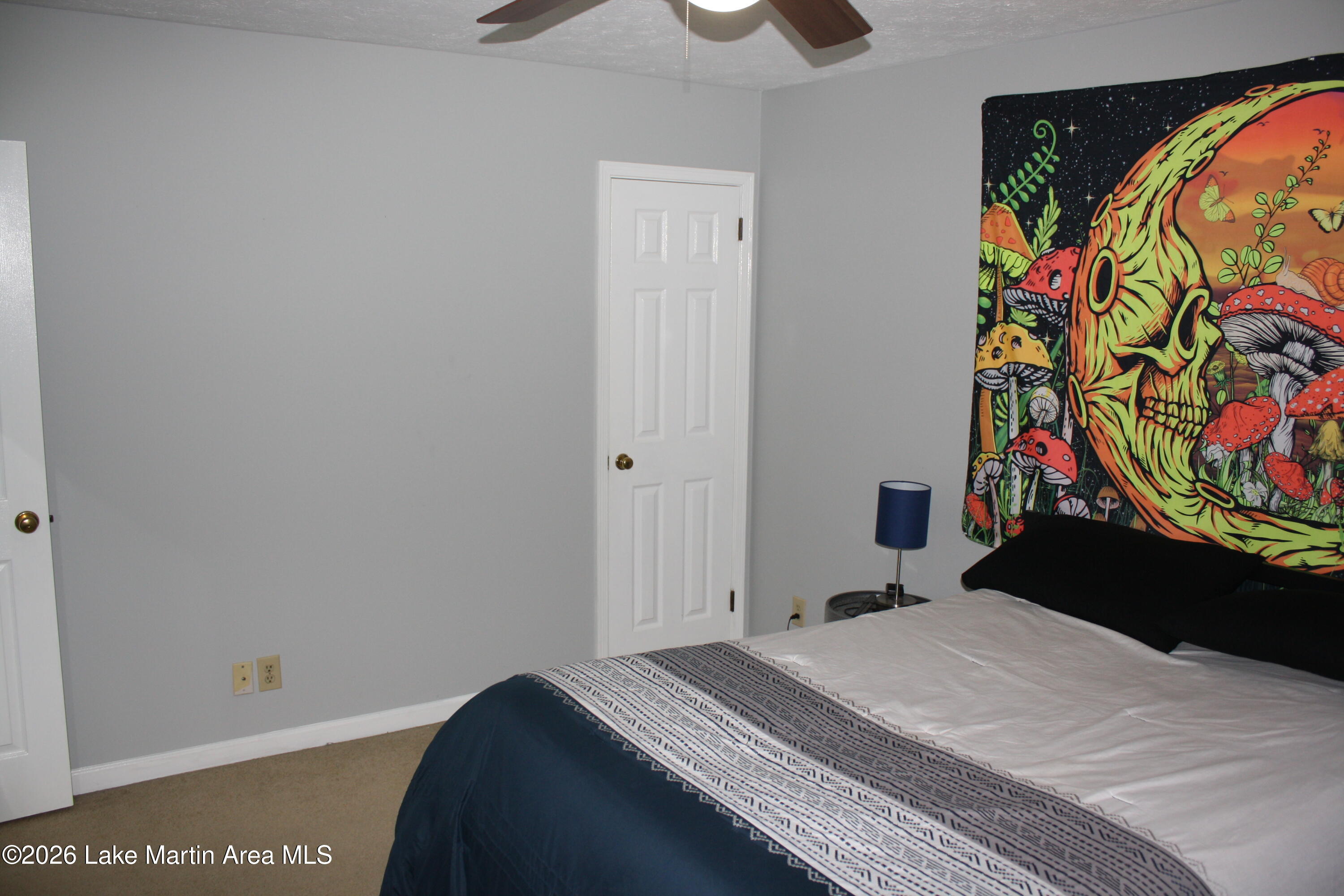 6004 Nora Pl