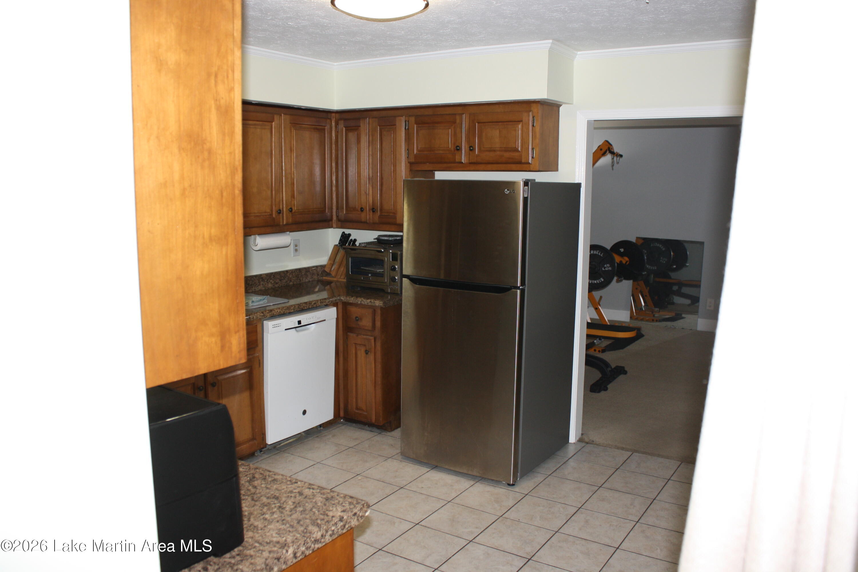 6004 Nora Pl