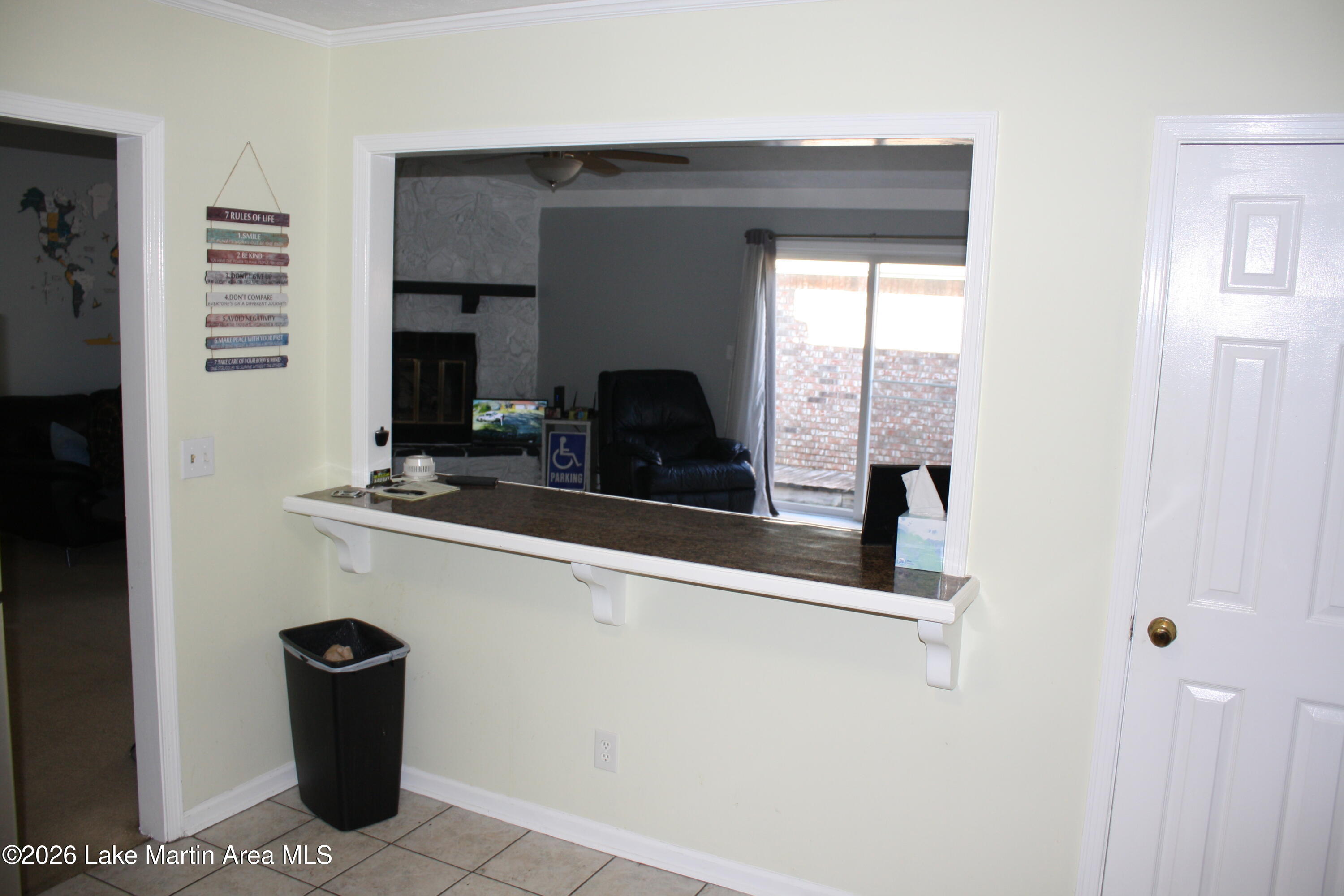 6004 Nora Pl