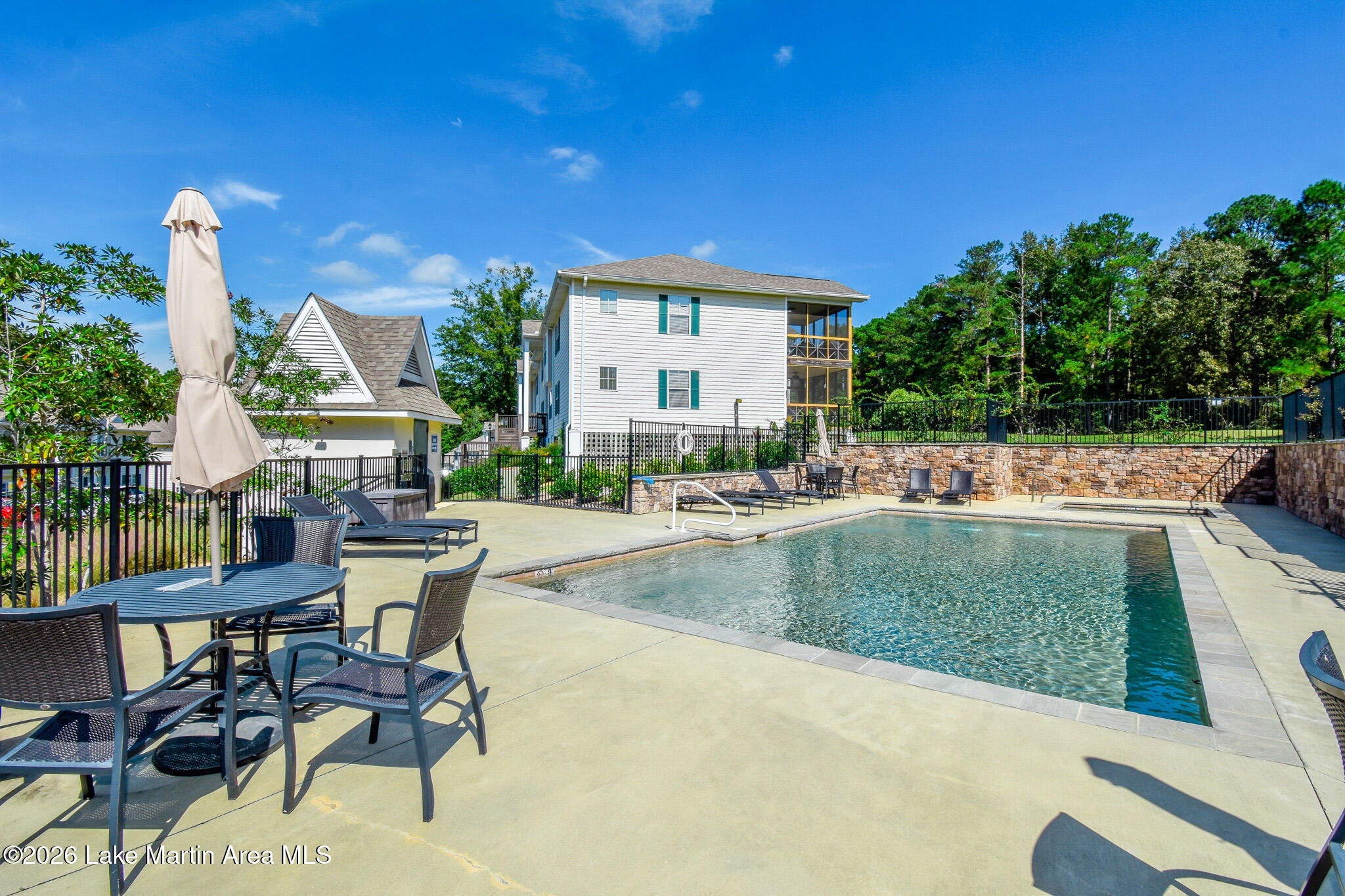 741 Lakeview Ridge Unit 104 Cir