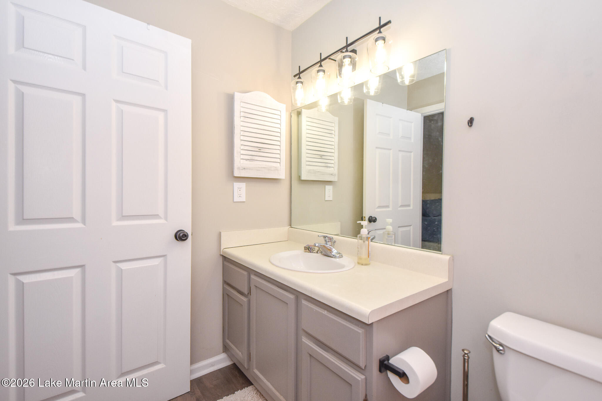 741 Lakeview Ridge Unit 104 Cir