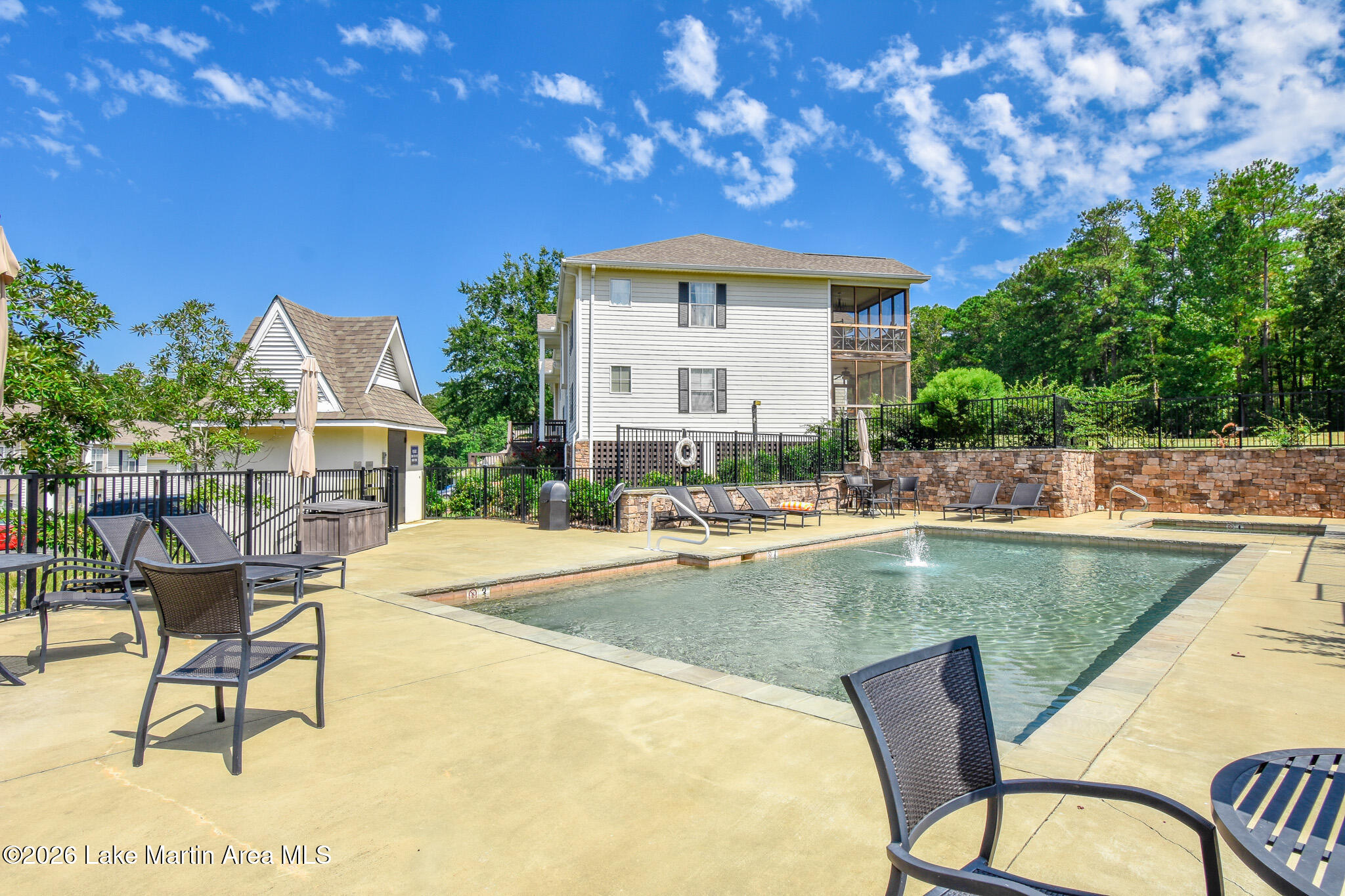 741 Lakeview Ridge Unit 104 Cir