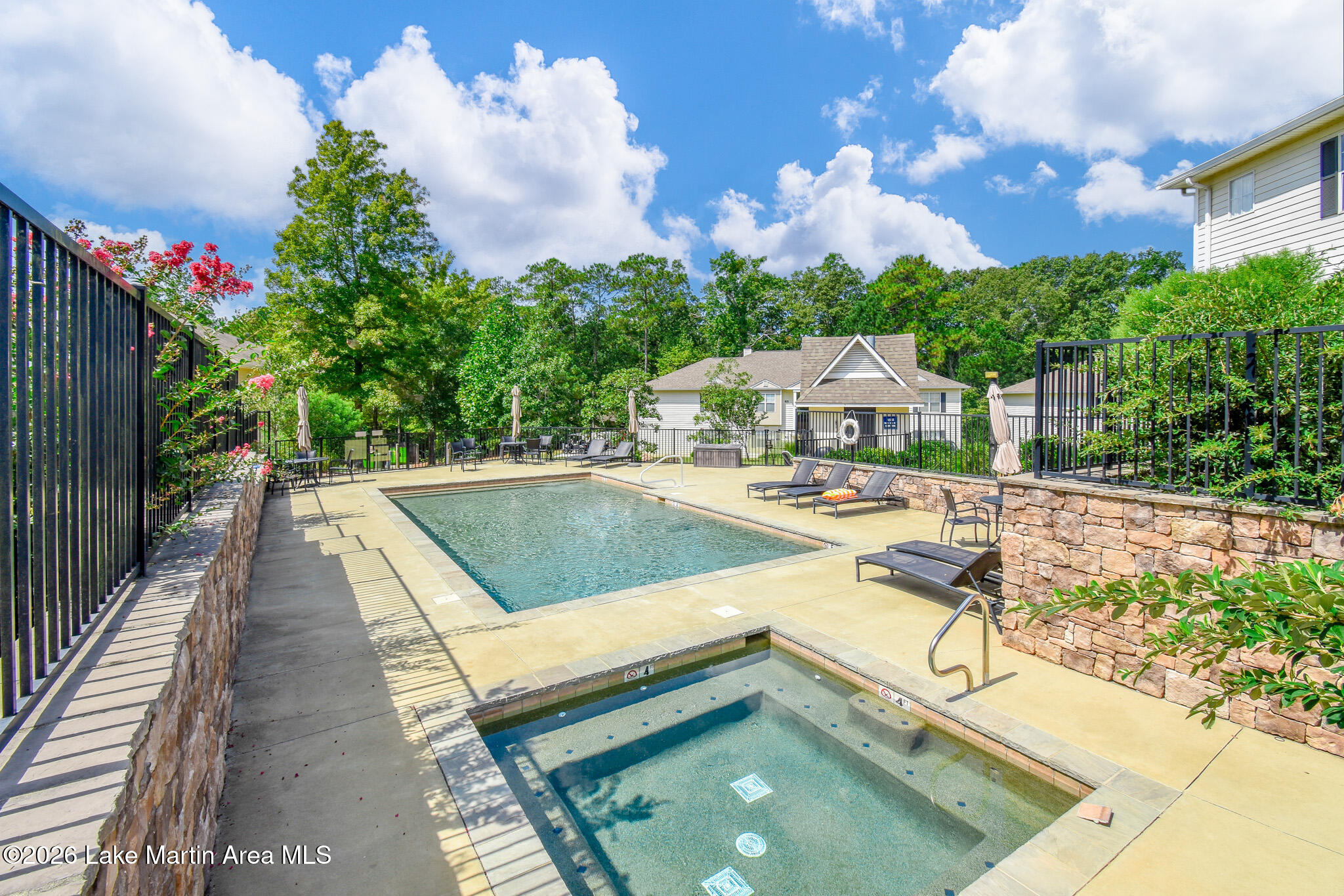 741-802 Lakeview Ridge Cir