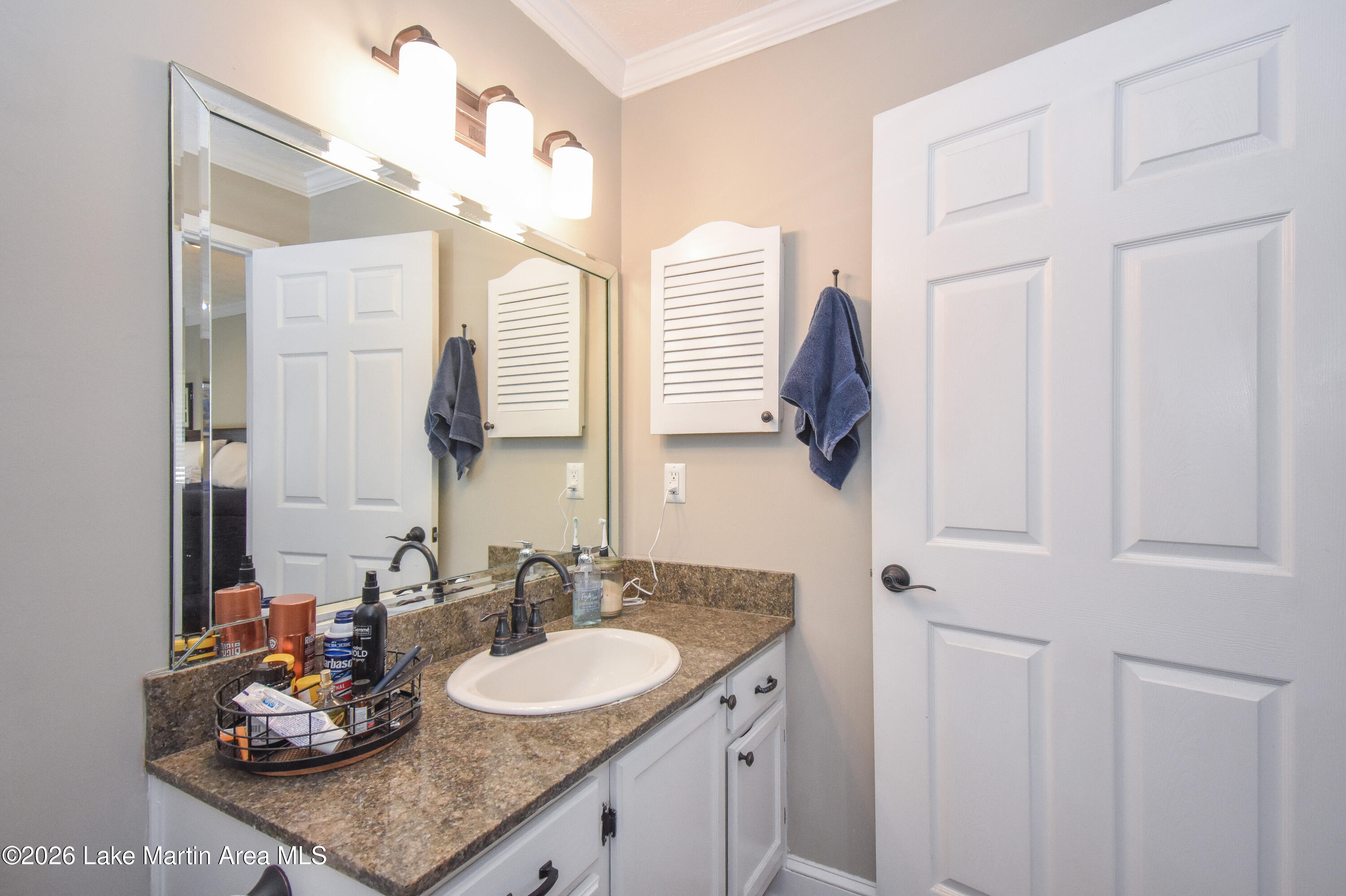 741-802 Lakeview Ridge Cir