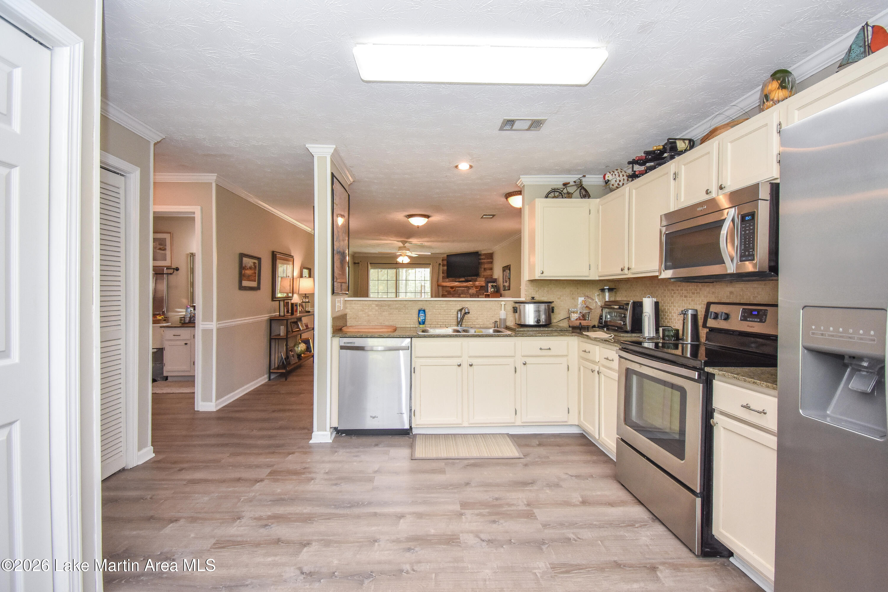 741-802 Lakeview Ridge Cir