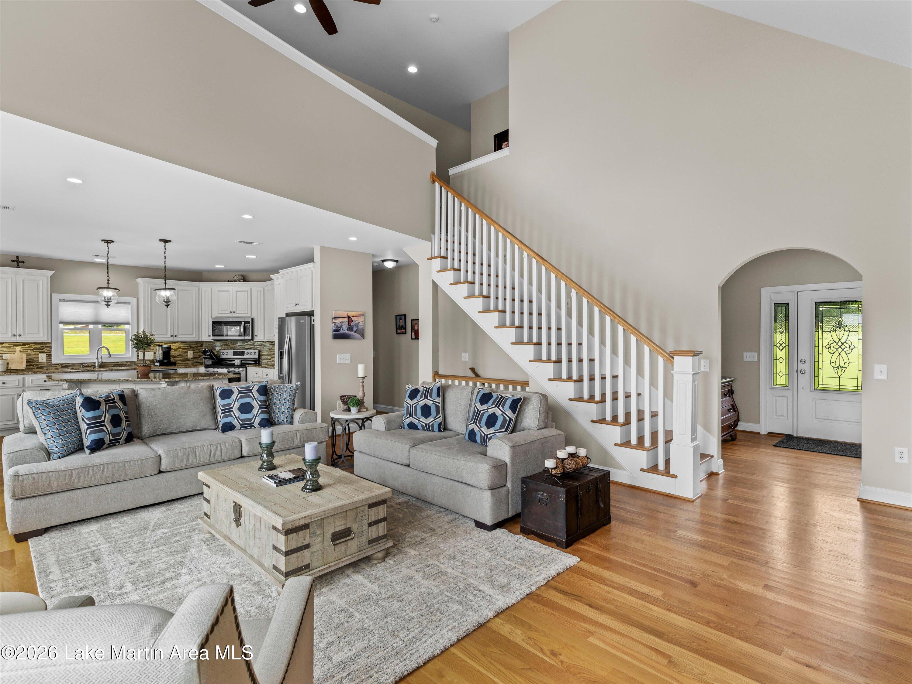 320 Hilyer Rd