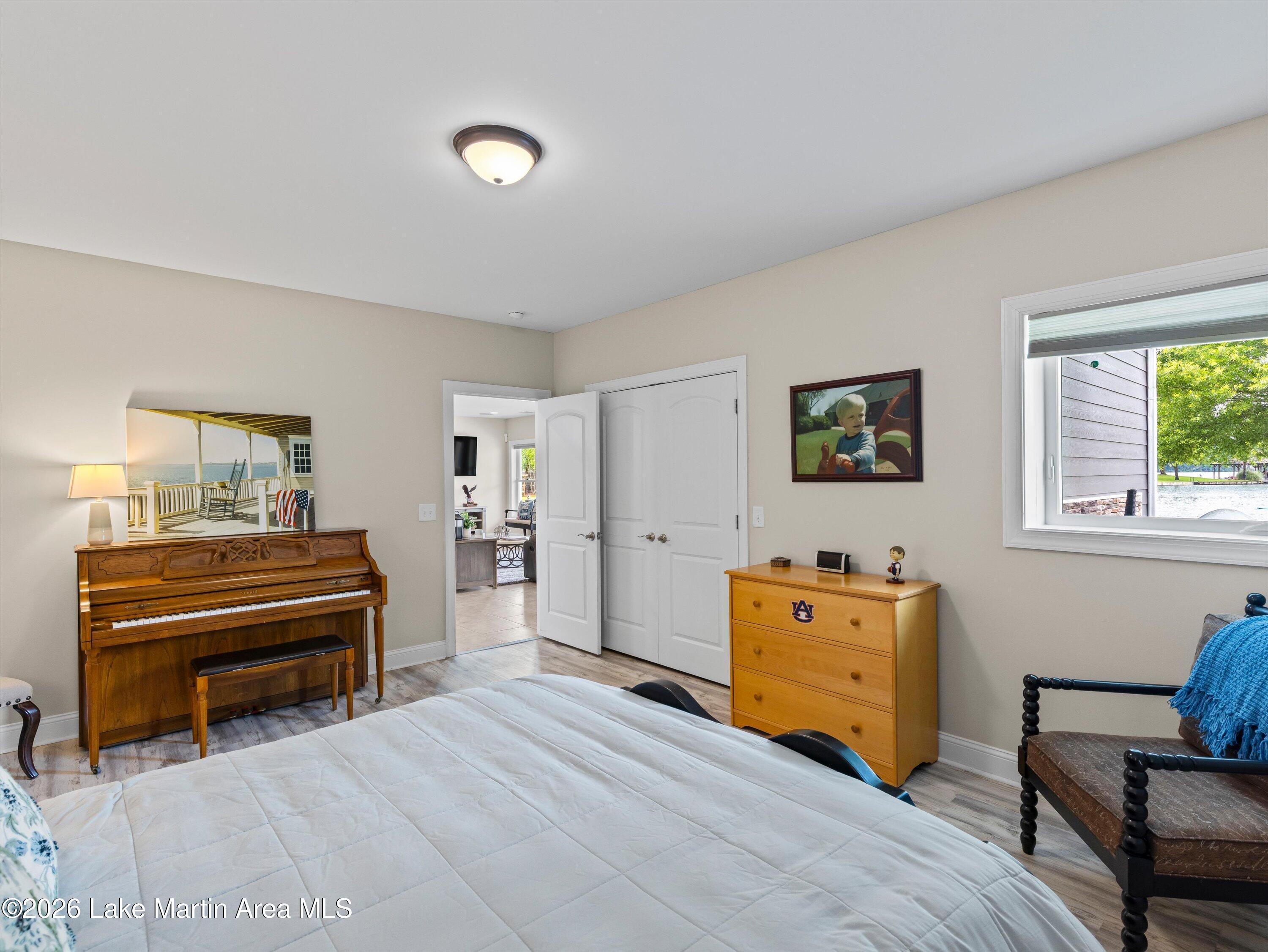 320 Hilyer Rd