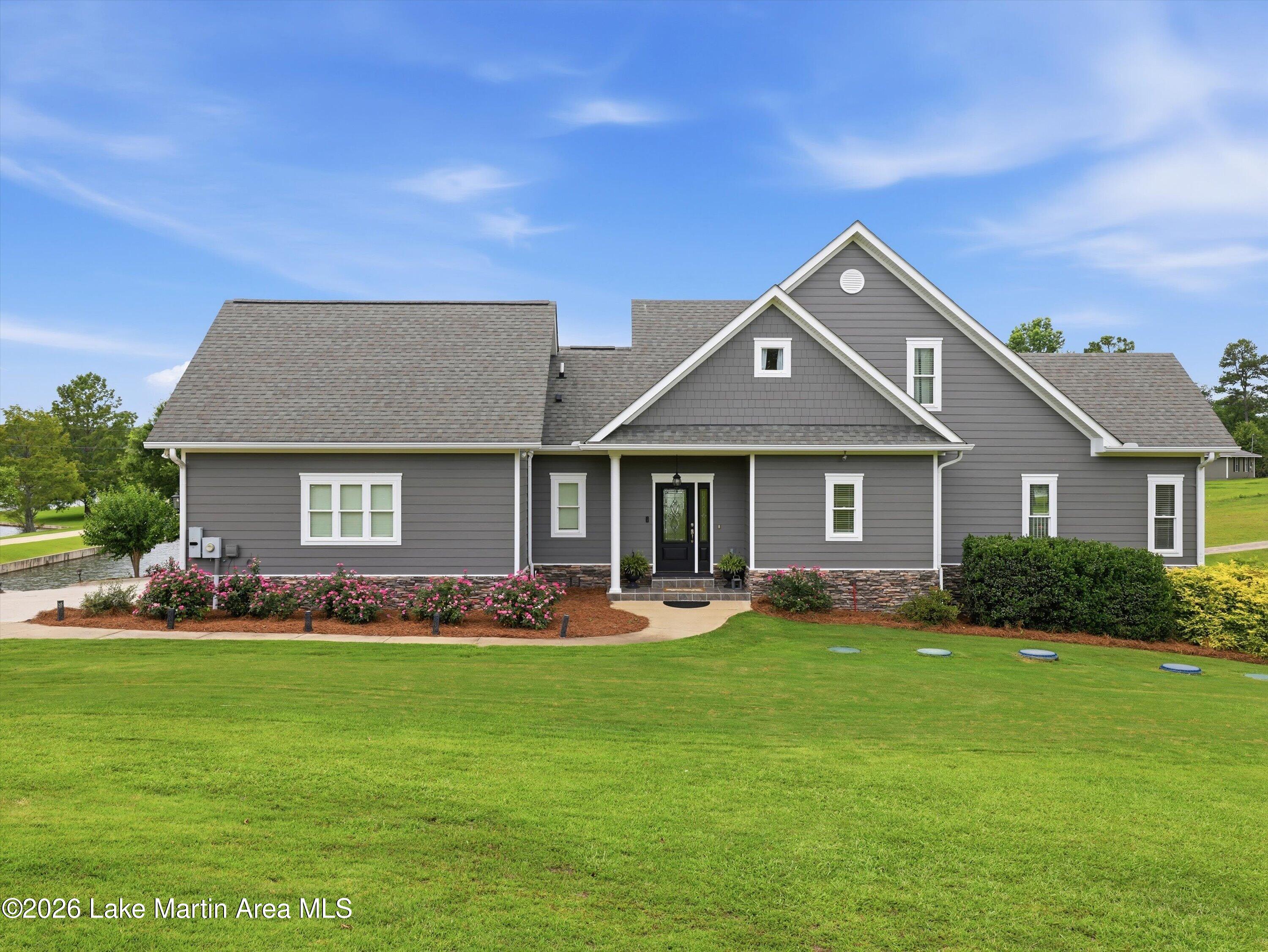 320 Hilyer Rd