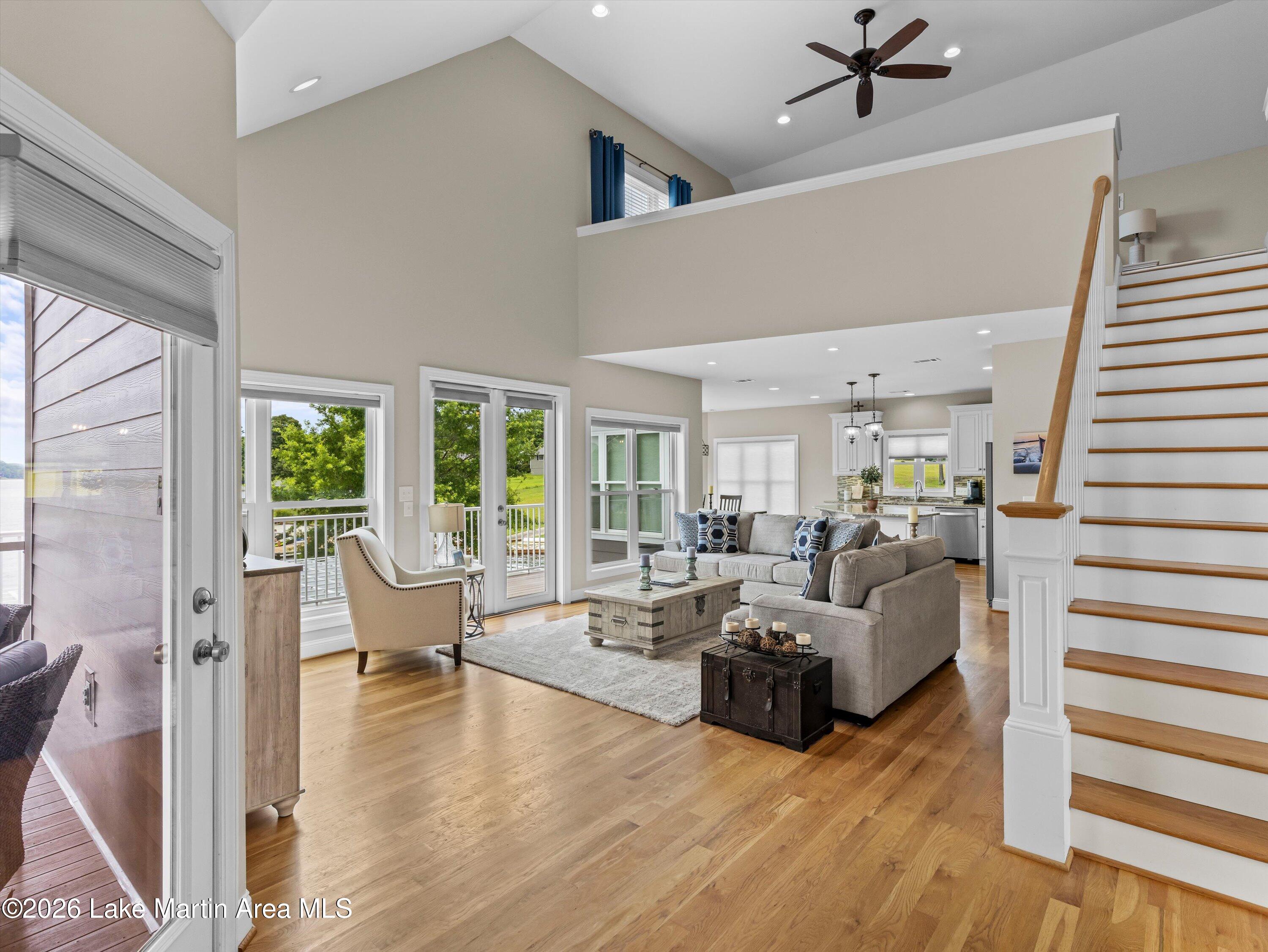 320 Hilyer Rd