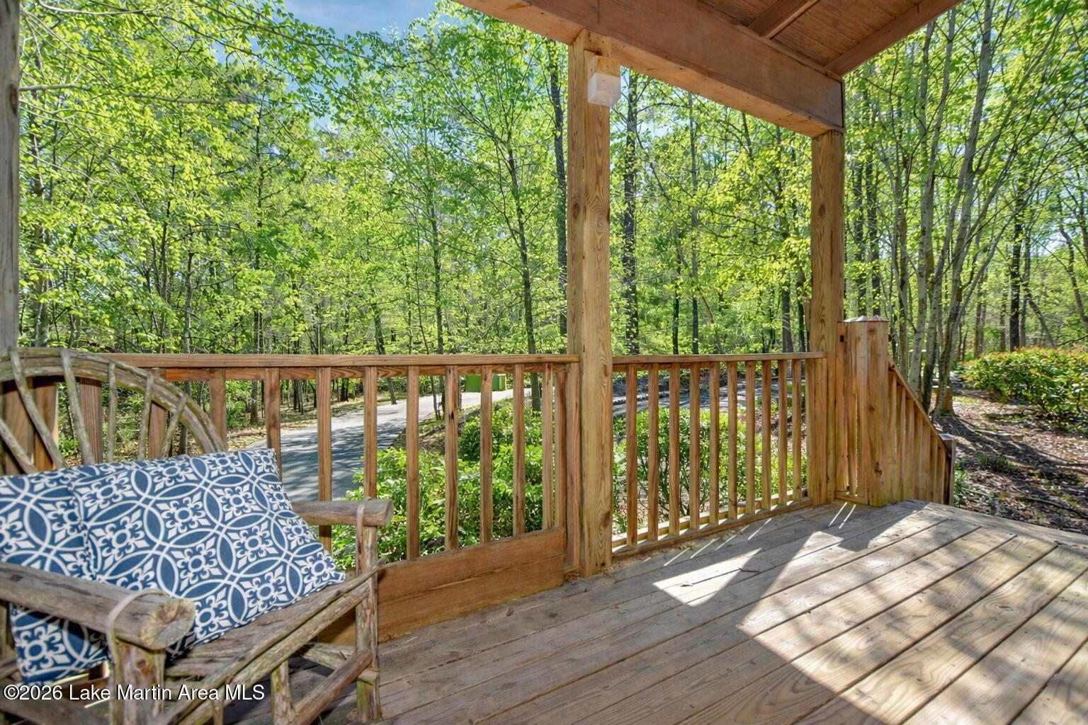 117 Falling Water Cir