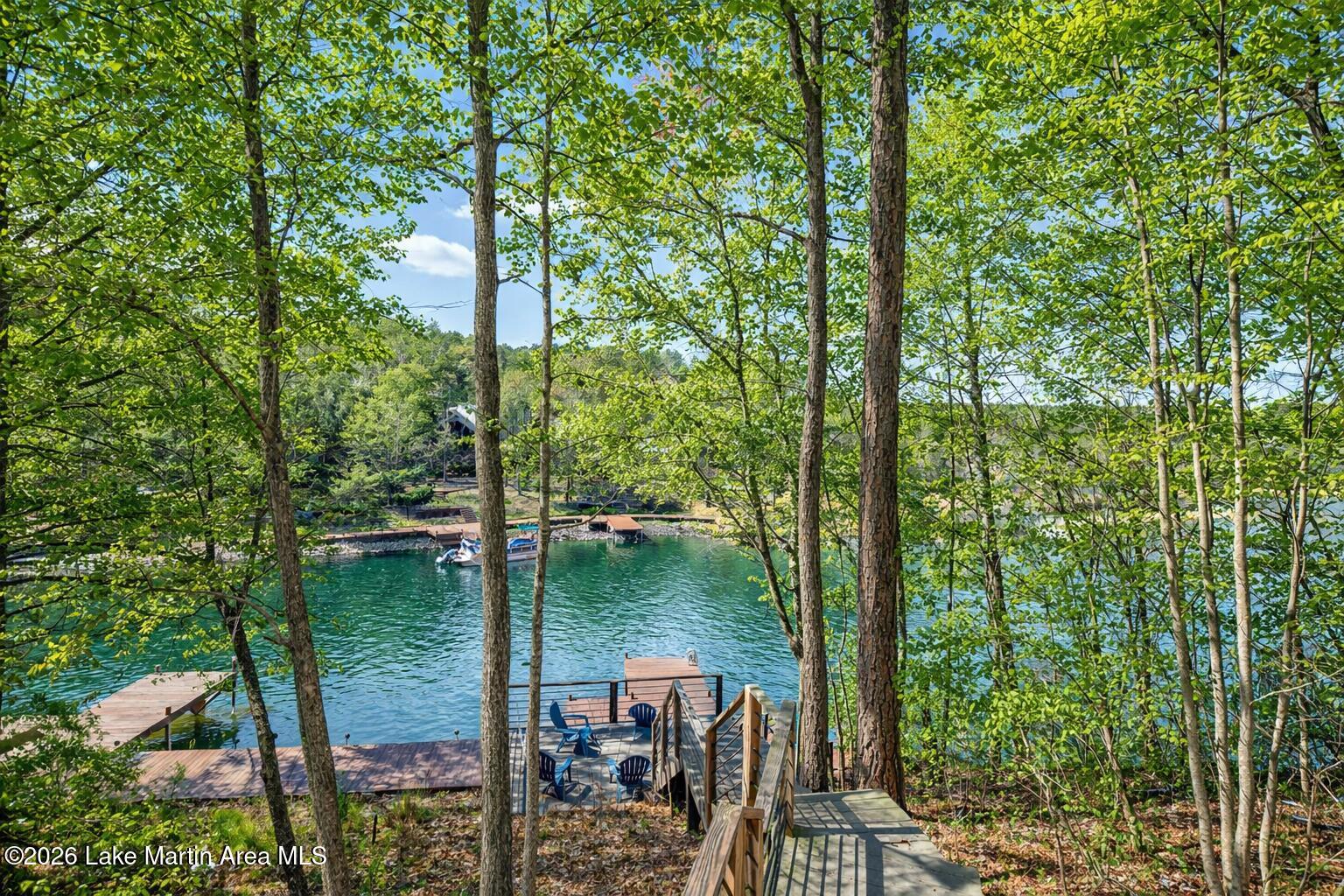117 Falling Water Cir