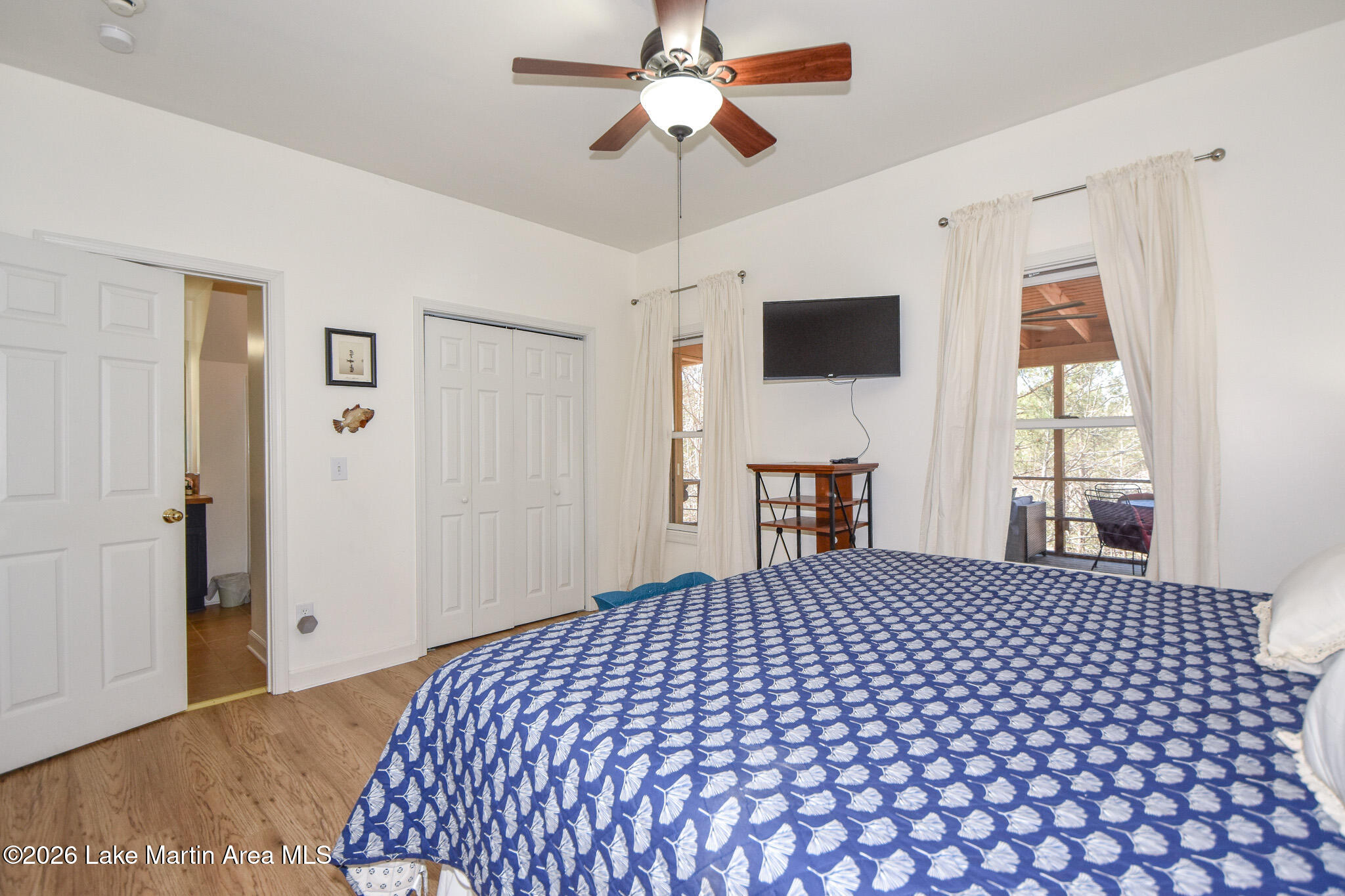 117 Falling Water Cir