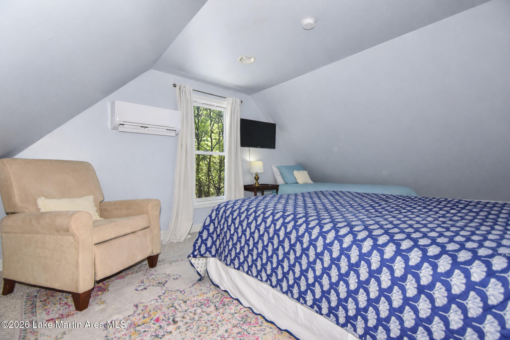 117 Falling Water Cir