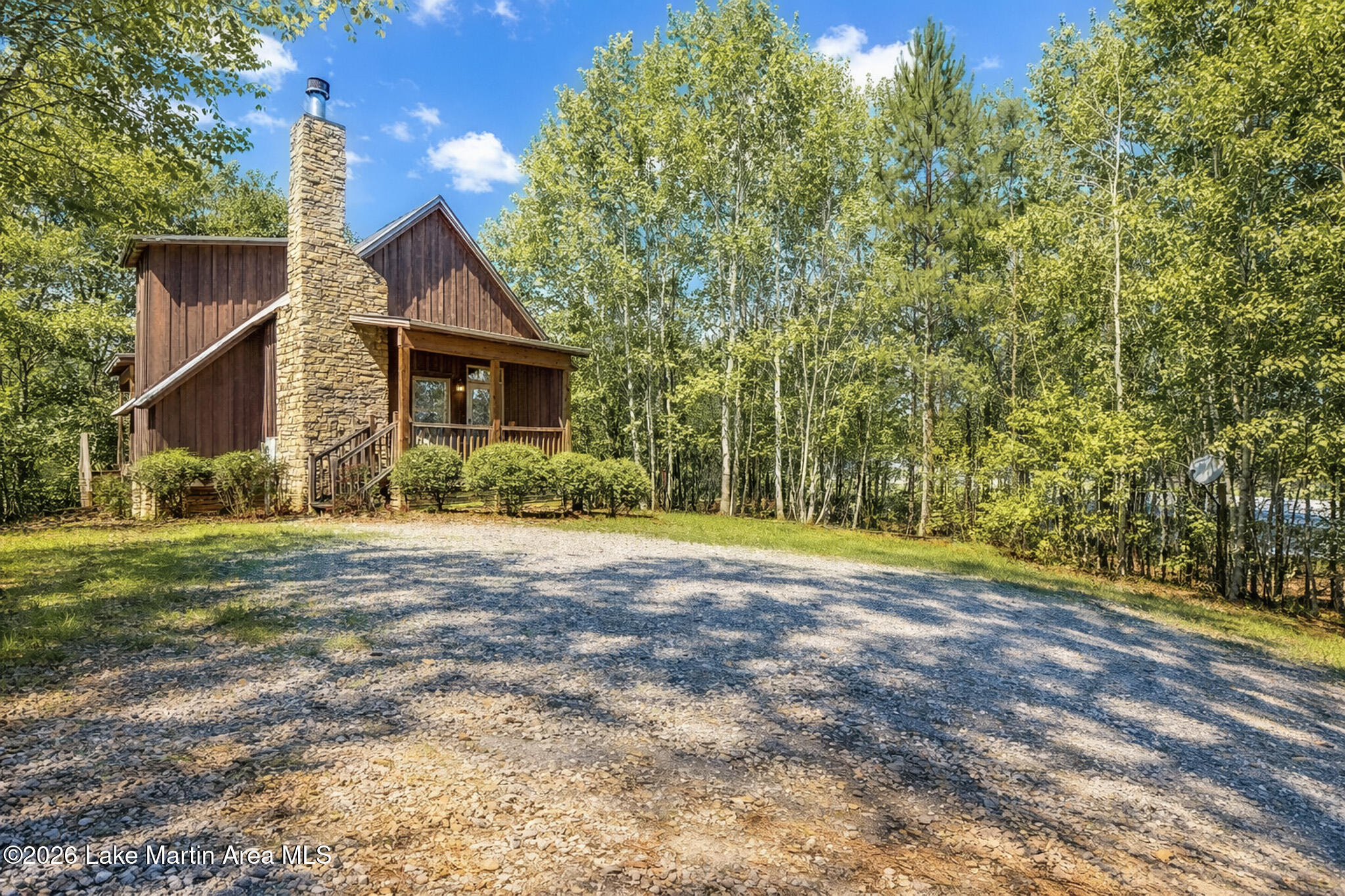 117 Falling Water Cir