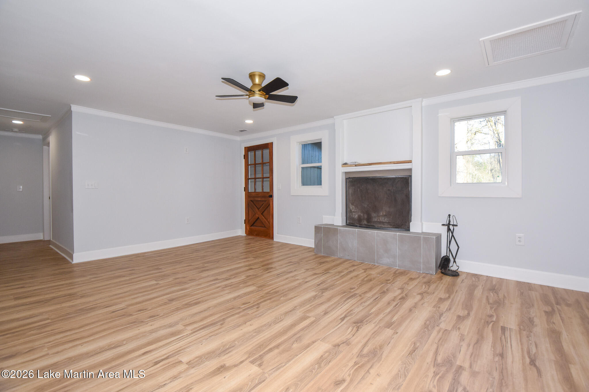 94 Brummitt St