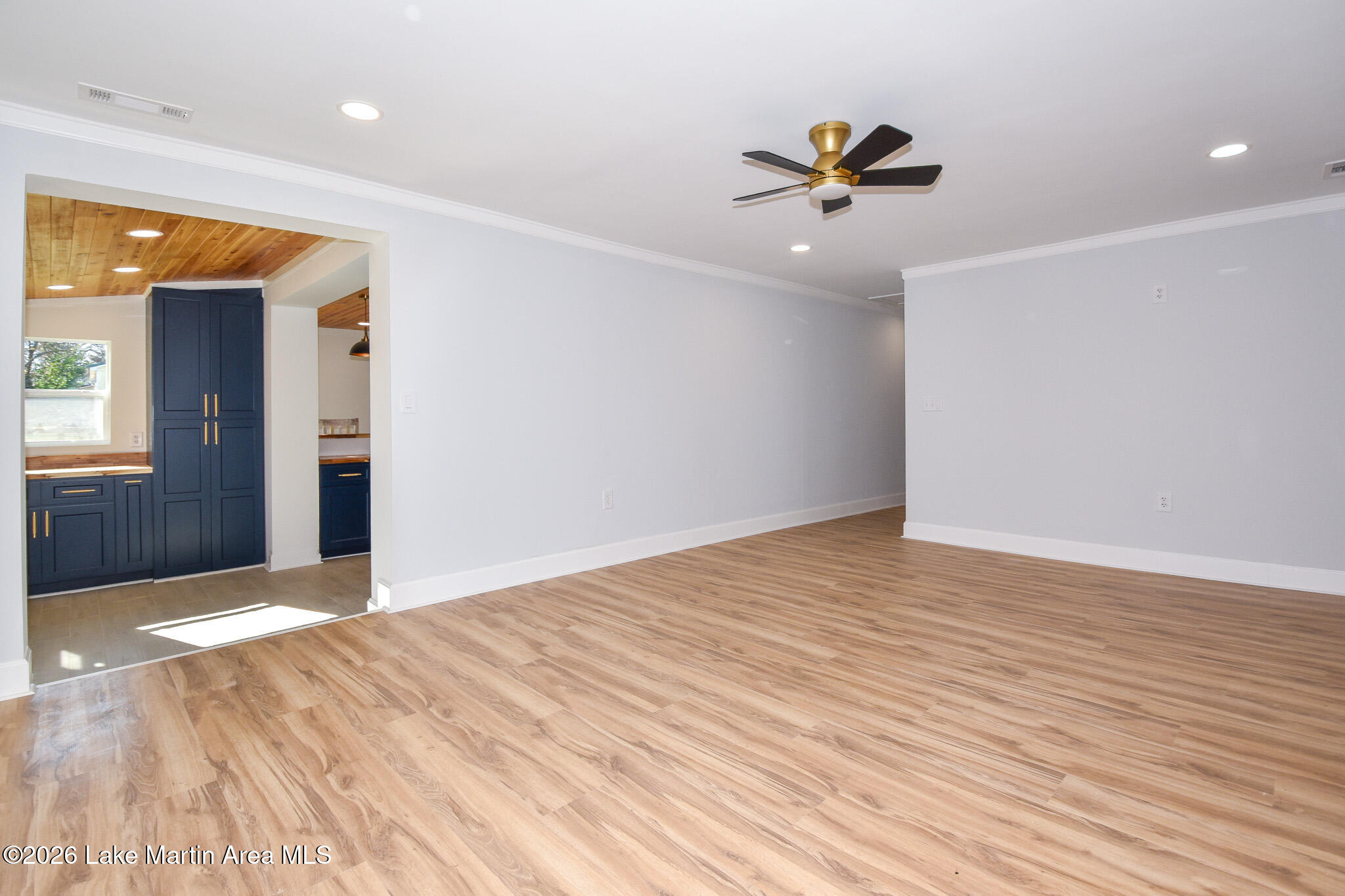 94 Brummitt St